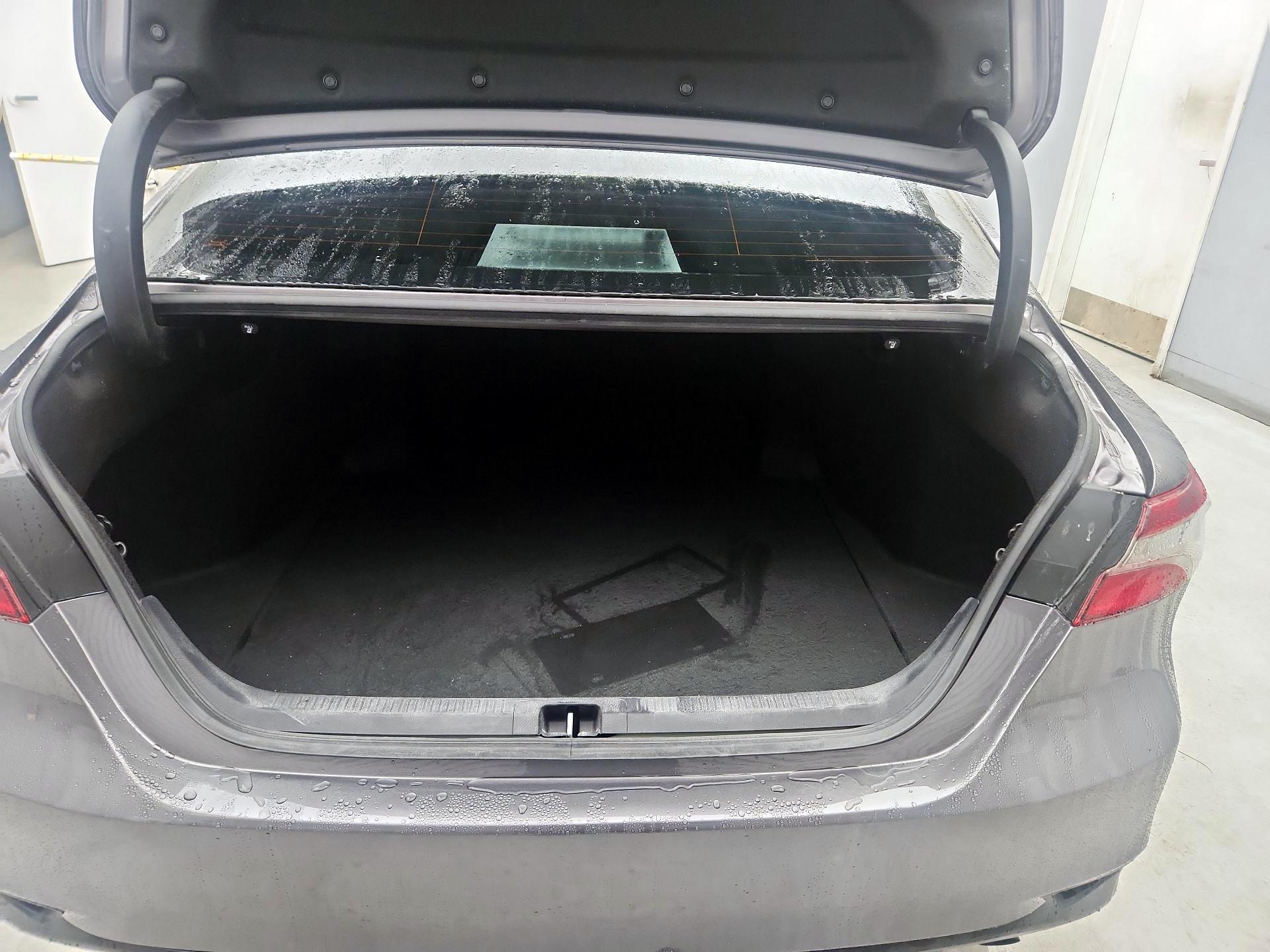 Thumbnail: 2023 Toyota Camry - 20