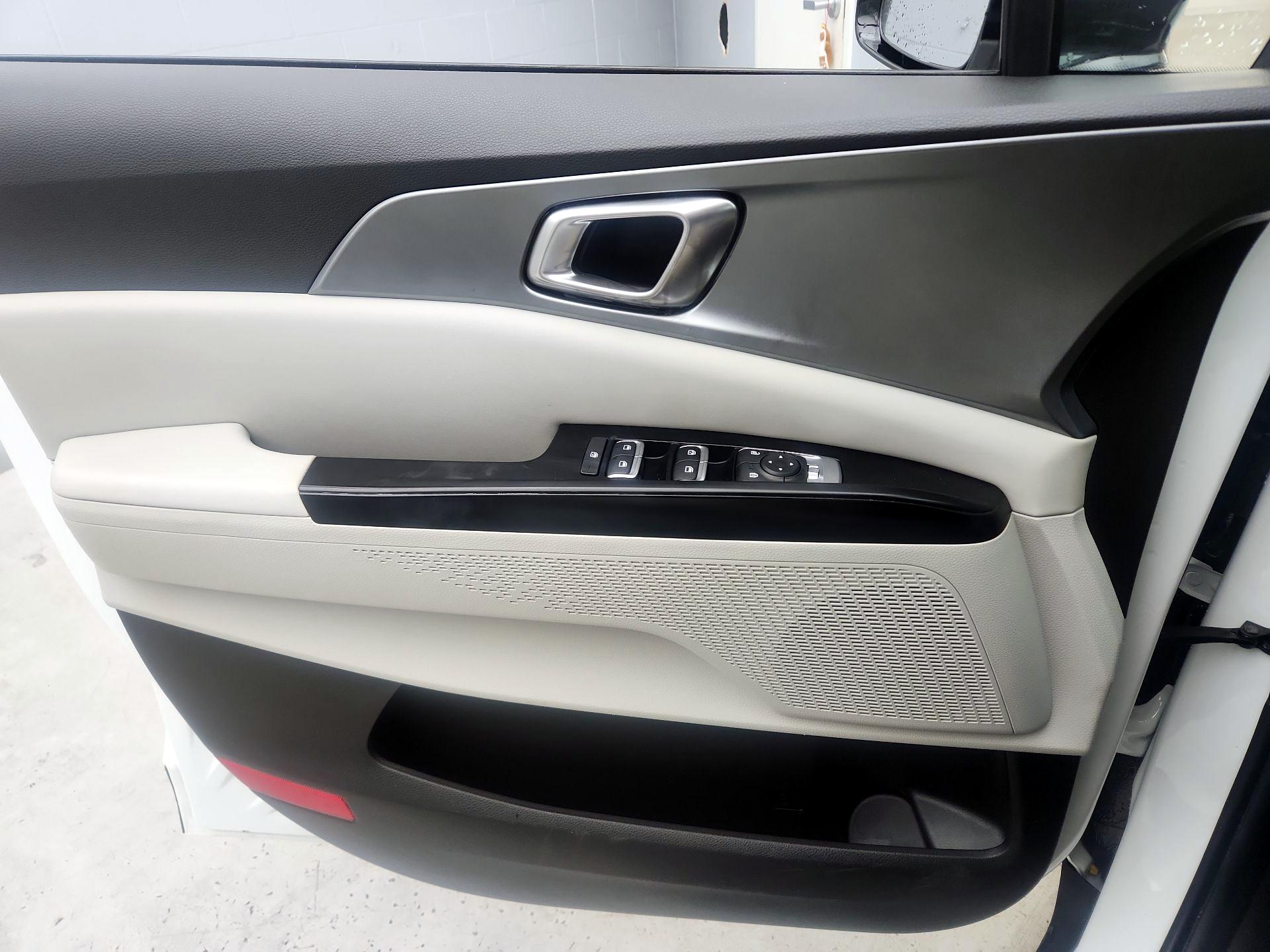 Thumbnail: 2024 Kia Carnival - 12