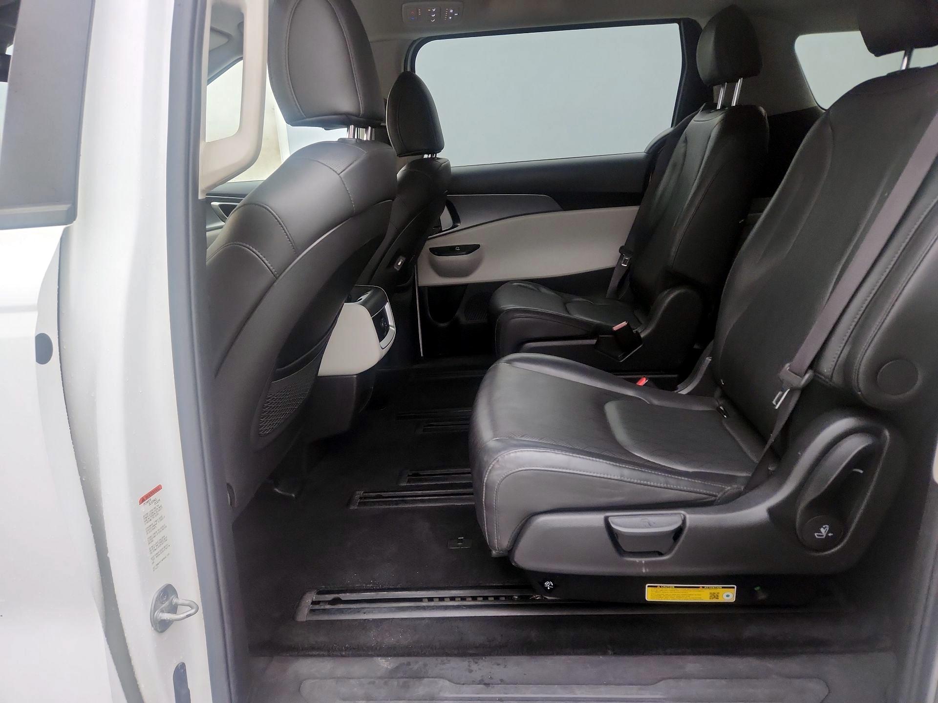 Thumbnail: 2024 Kia Carnival - 19