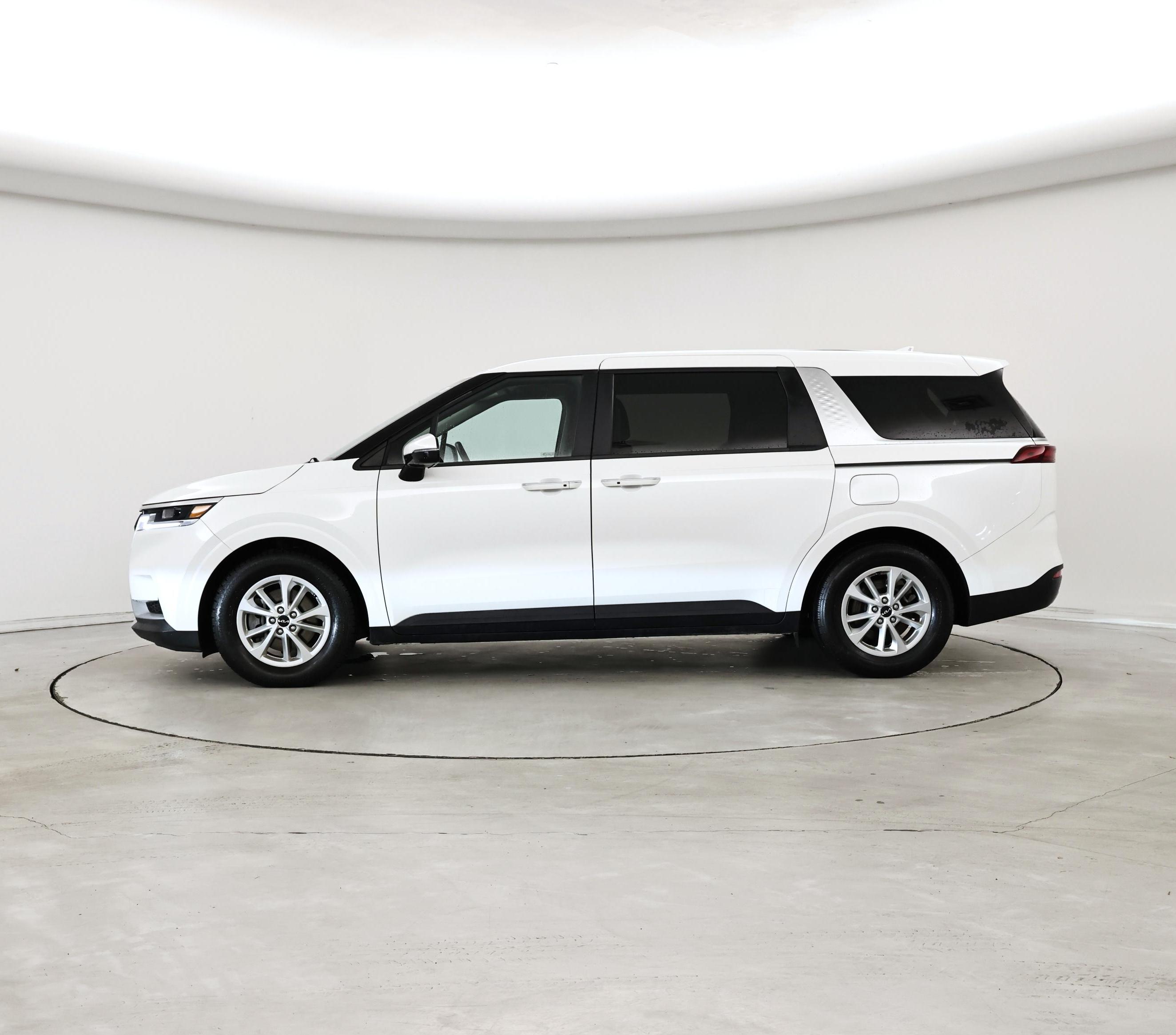 Thumbnail: 2024 Kia Carnival - 3