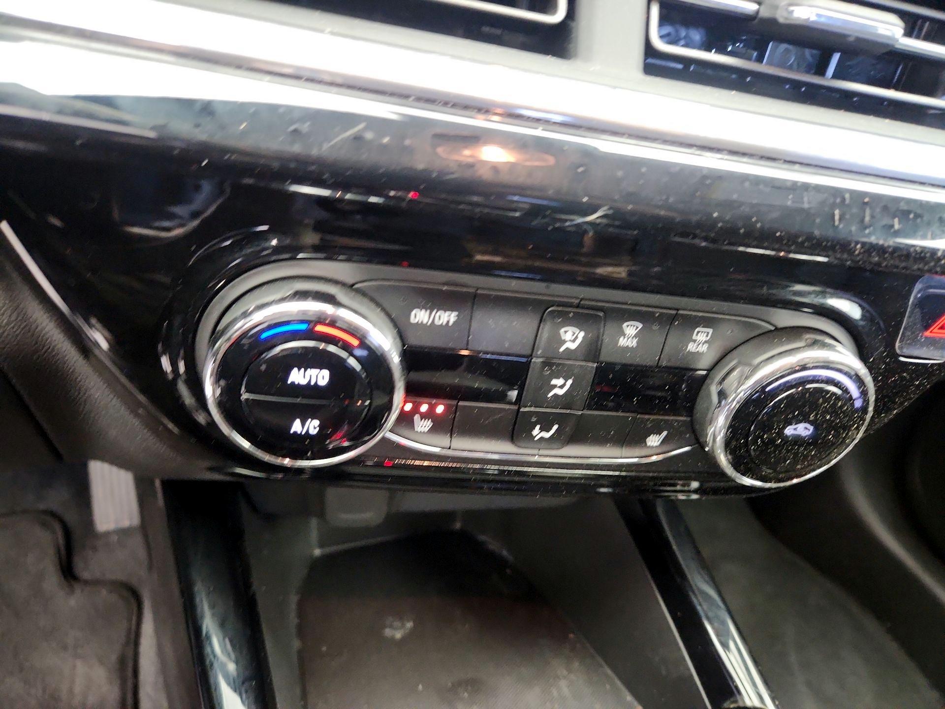 Thumbnail: 2024 Chevrolet Trax - 16