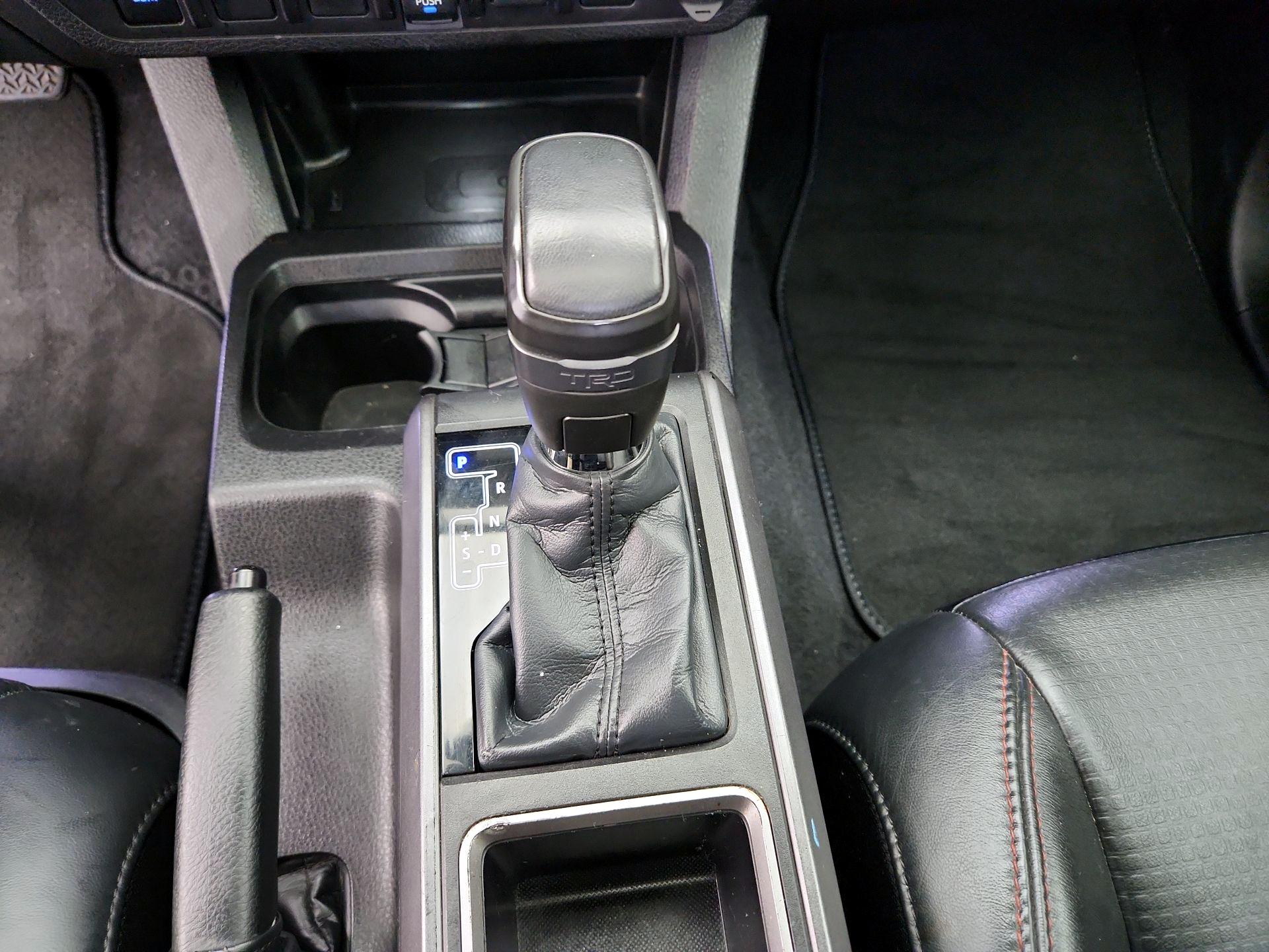 Thumbnail: 2022 Toyota Tacoma - 18