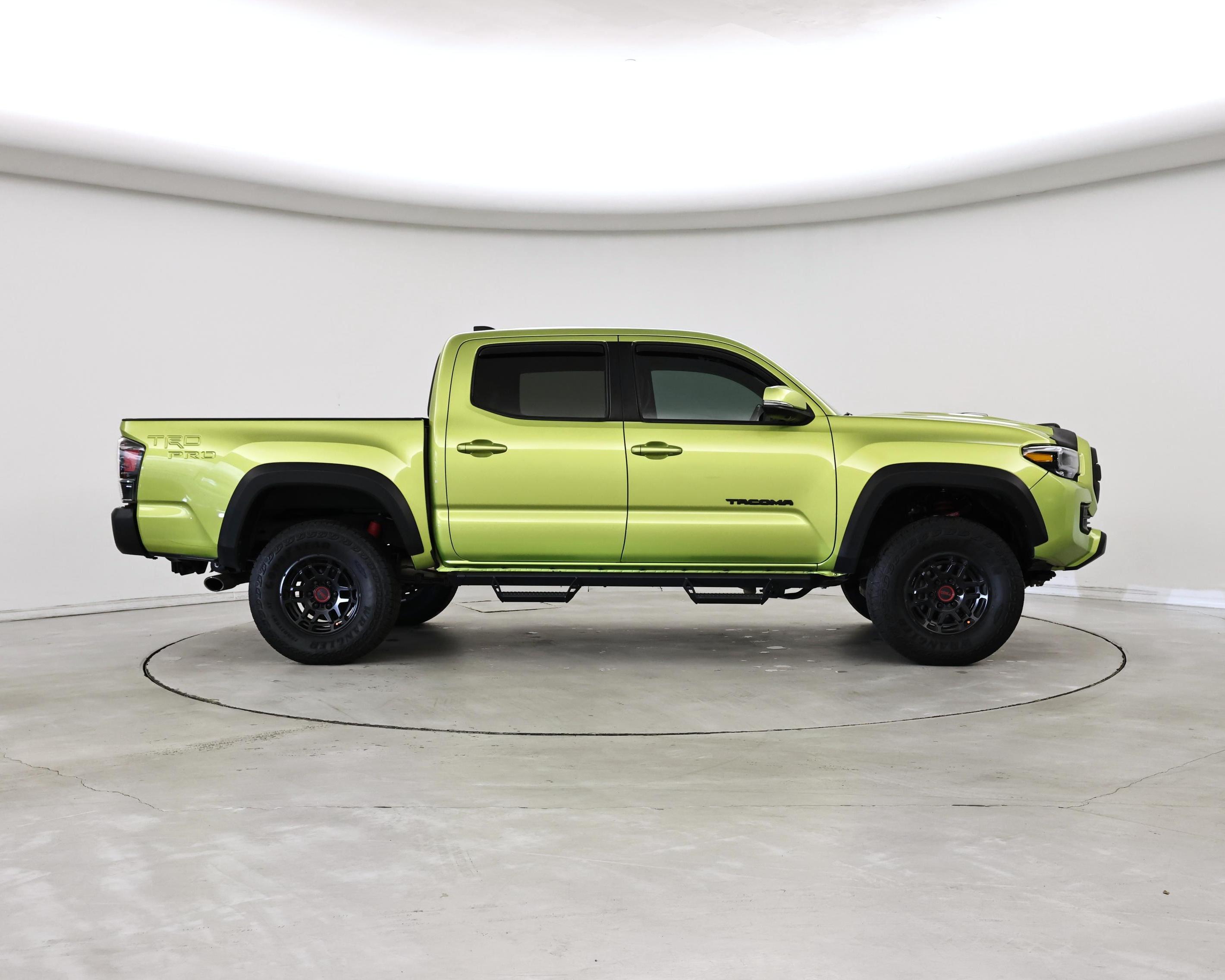 Thumbnail: 2022 Toyota Tacoma - 7