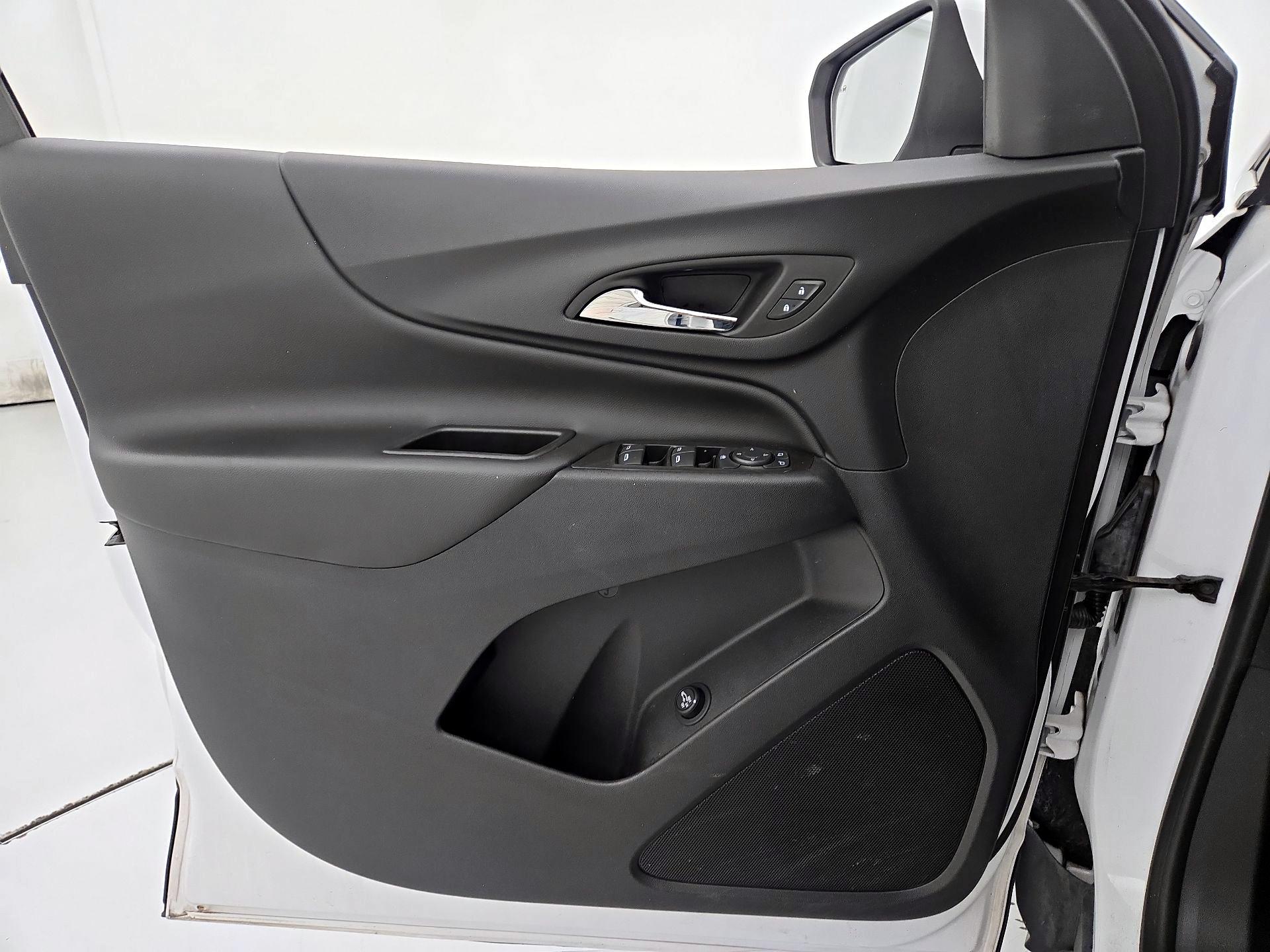 Thumbnail: 2022 Chevrolet Equinox - 12