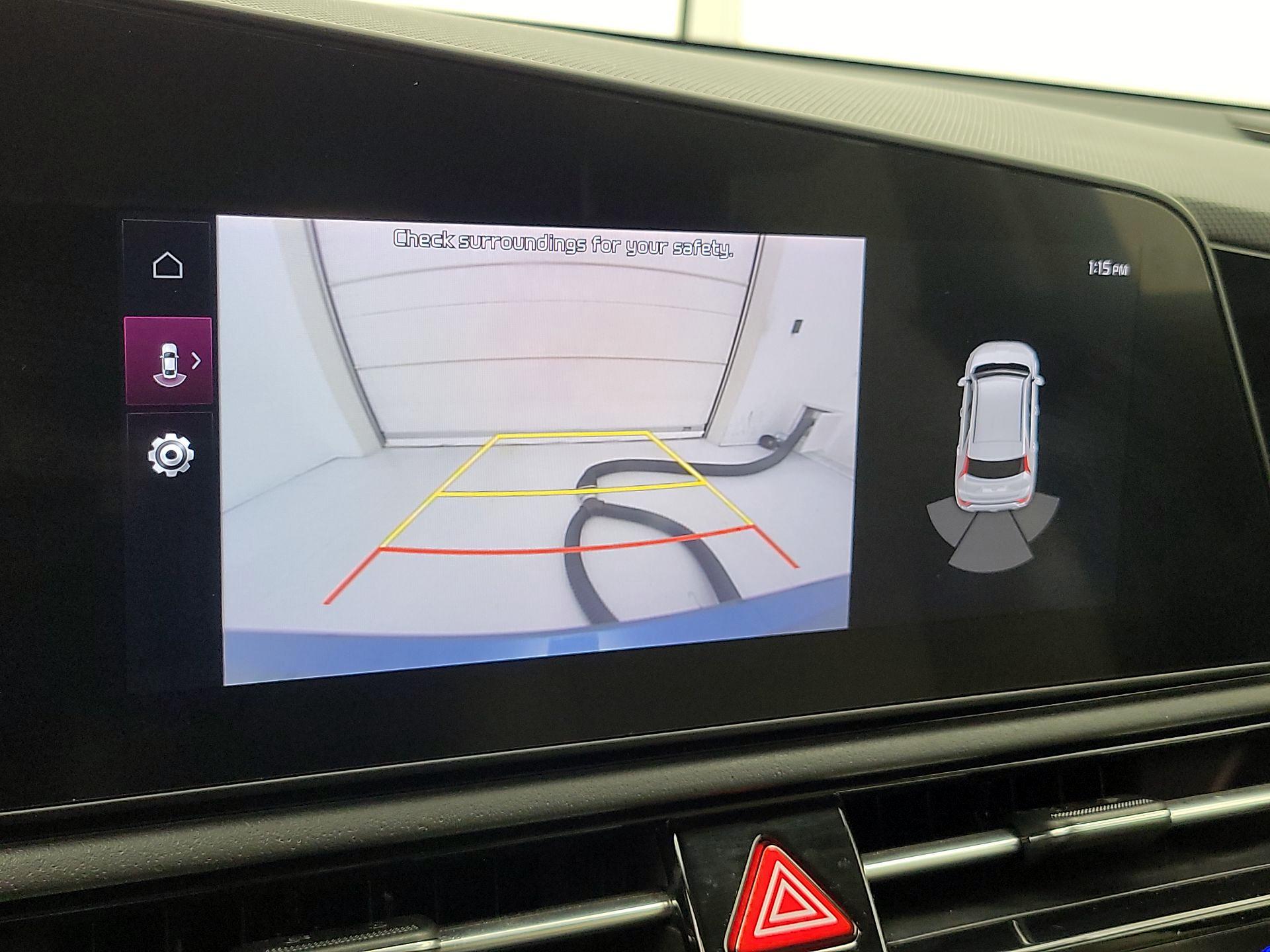 Thumbnail: 2023 Kia Niro - 15