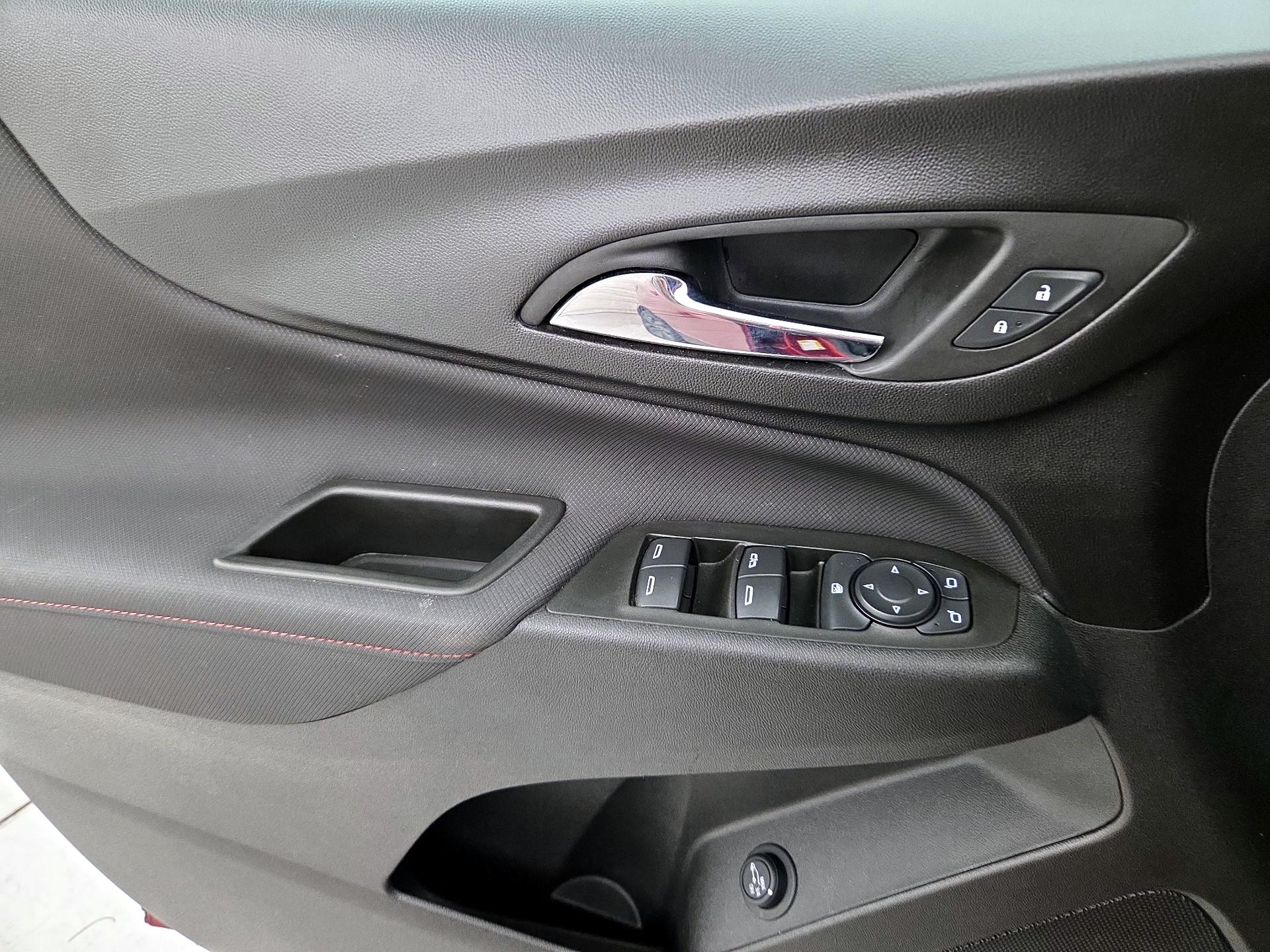 Thumbnail: 2022 Chevrolet Equinox - 12