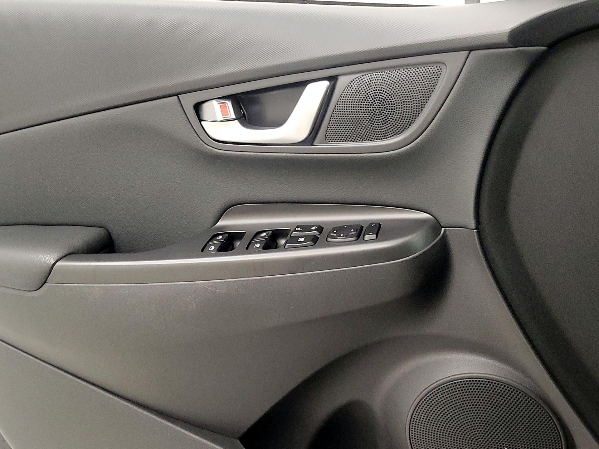 Thumbnail: 2023 Hyundai Kona - 12