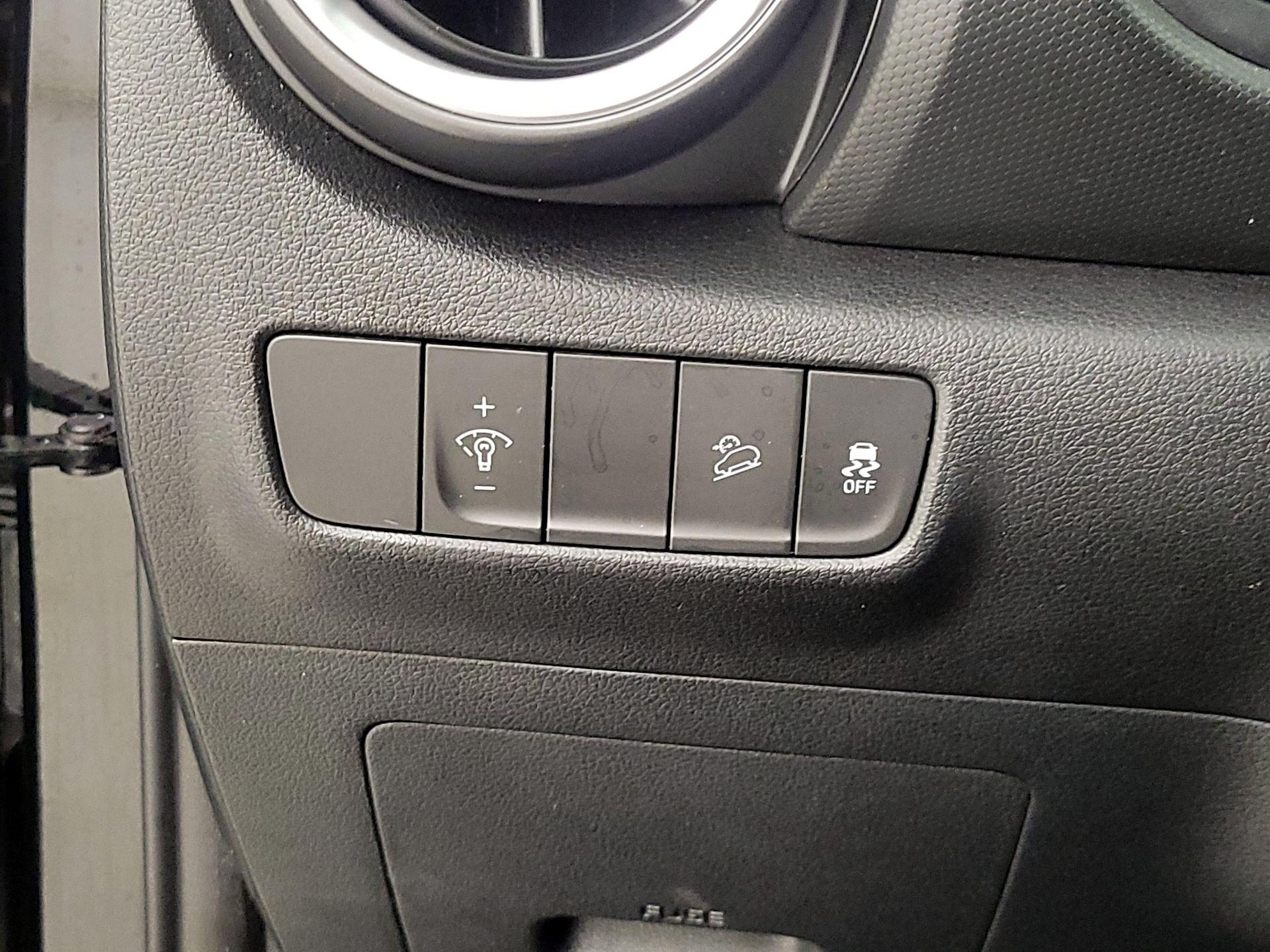 Thumbnail: 2023 Hyundai Kona - 13