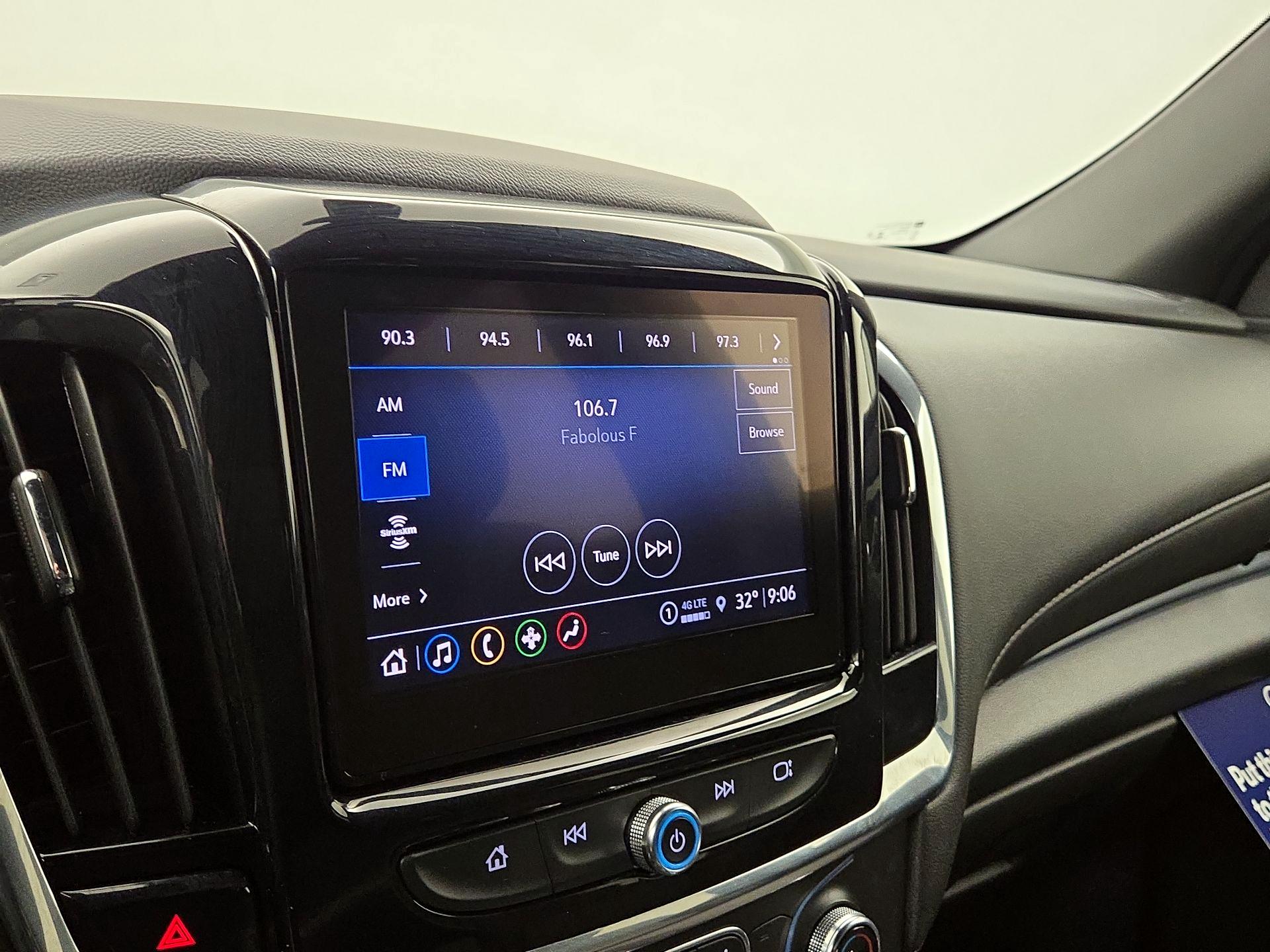 Thumbnail: 2023 Chevrolet Traverse - 15