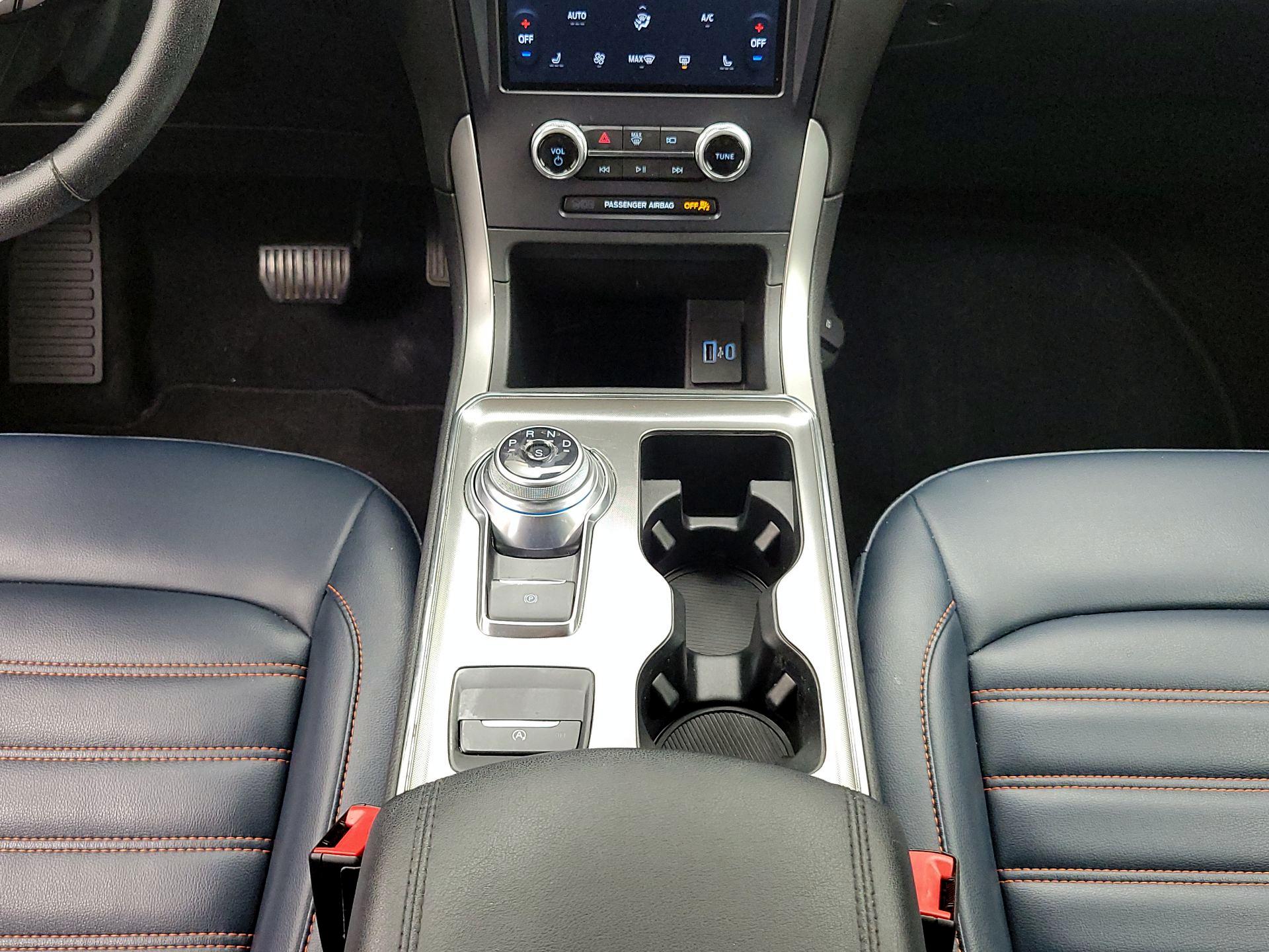 Thumbnail: 2022 Ford Edge - 17