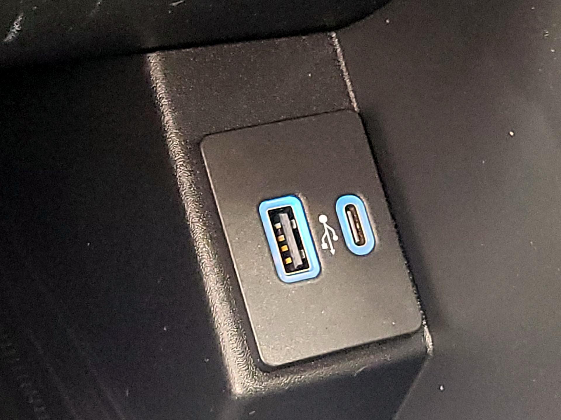 Thumbnail: 2022 Ford Edge - 18