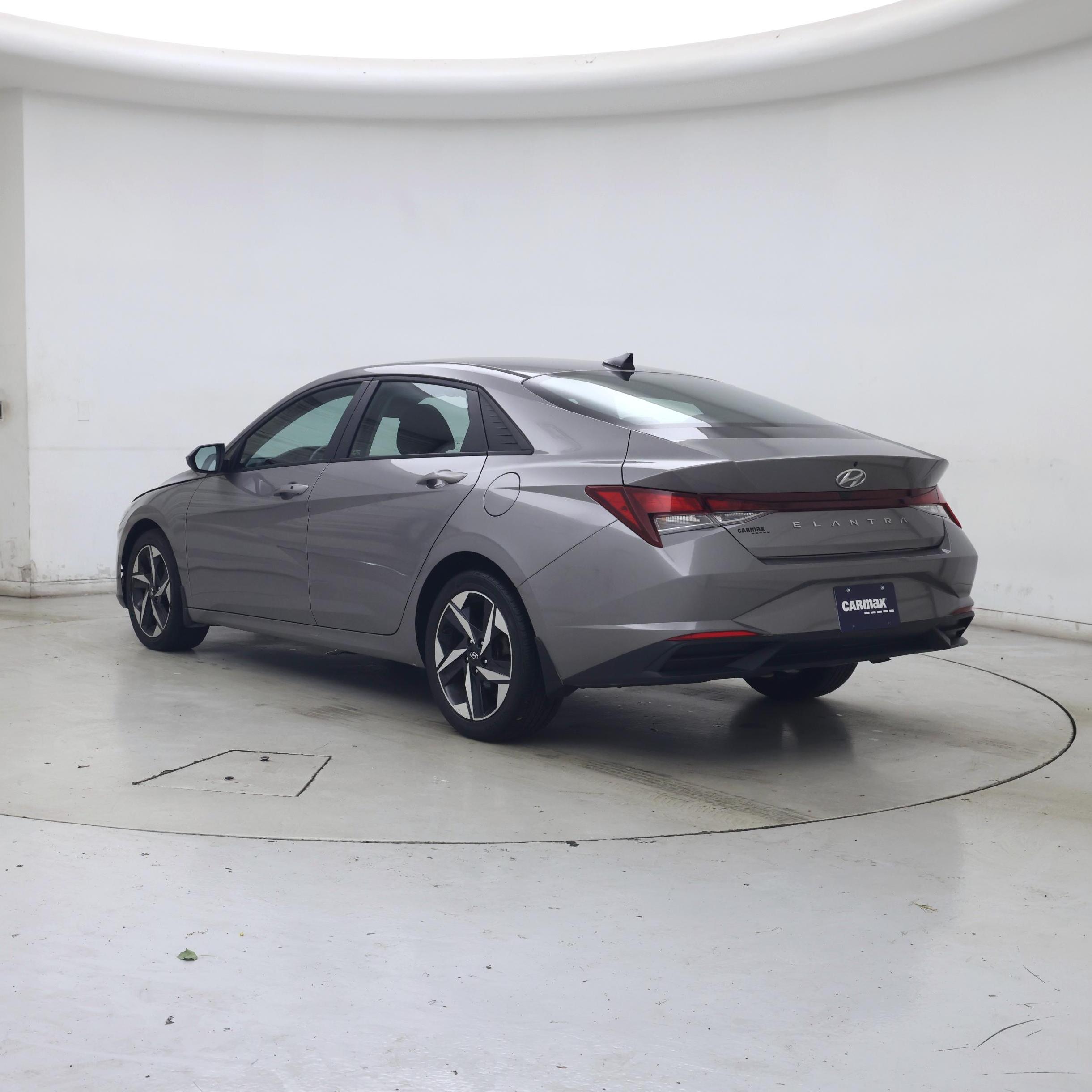 Thumbnail: 2023 Hyundai Elantra - 2