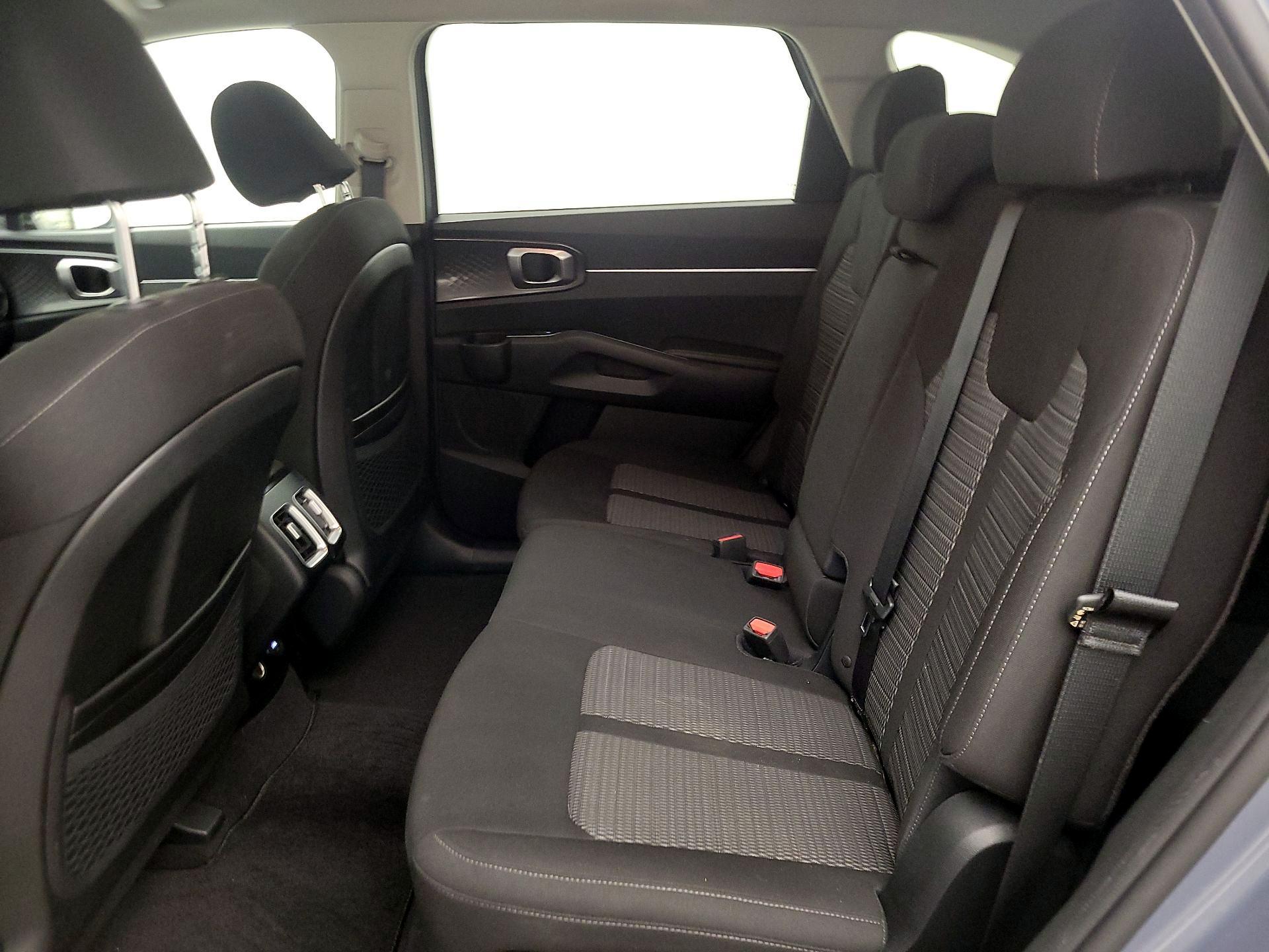 Thumbnail: 2023 Kia Sorento - 19