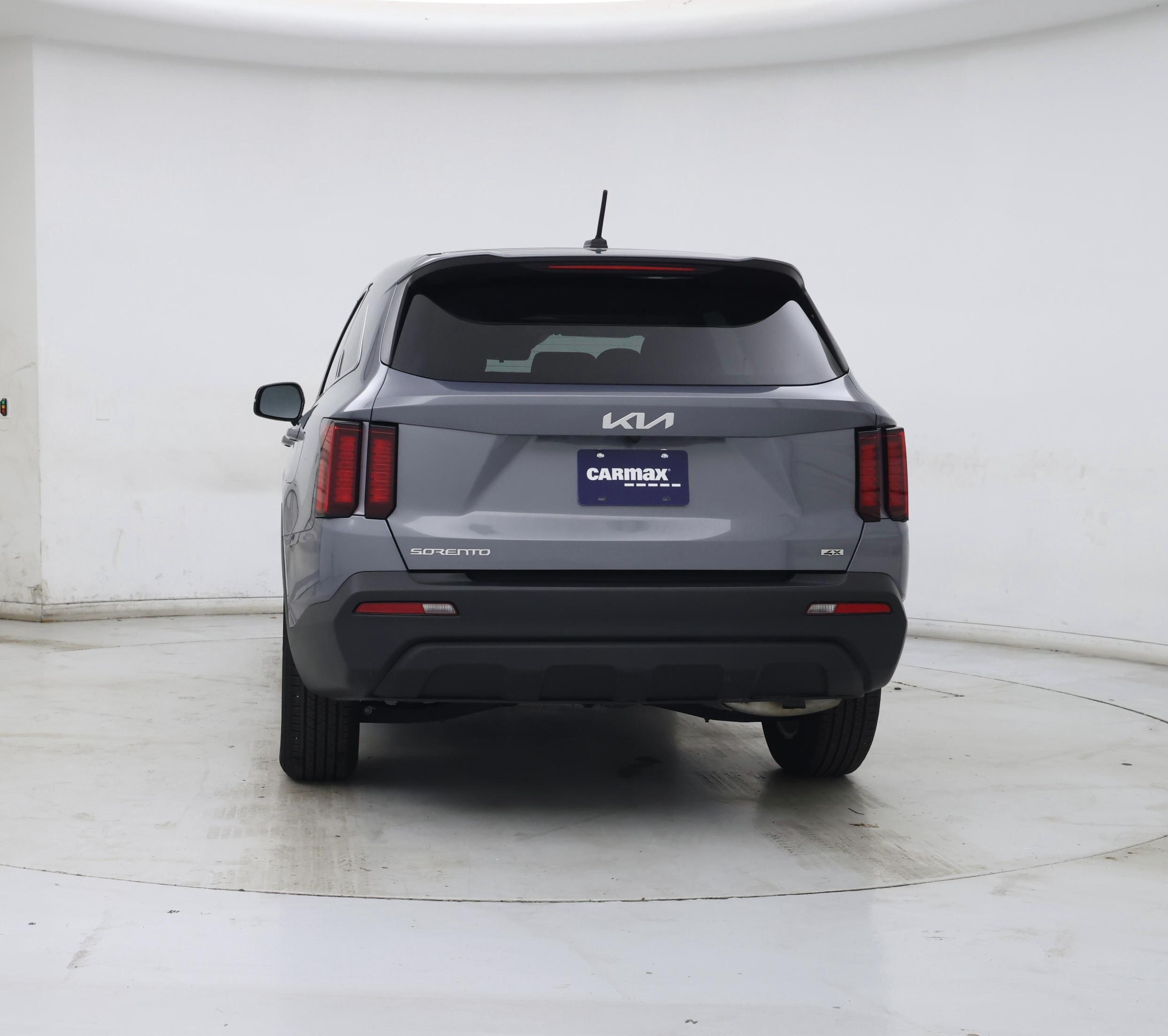 Thumbnail: 2023 Kia Sorento - 6