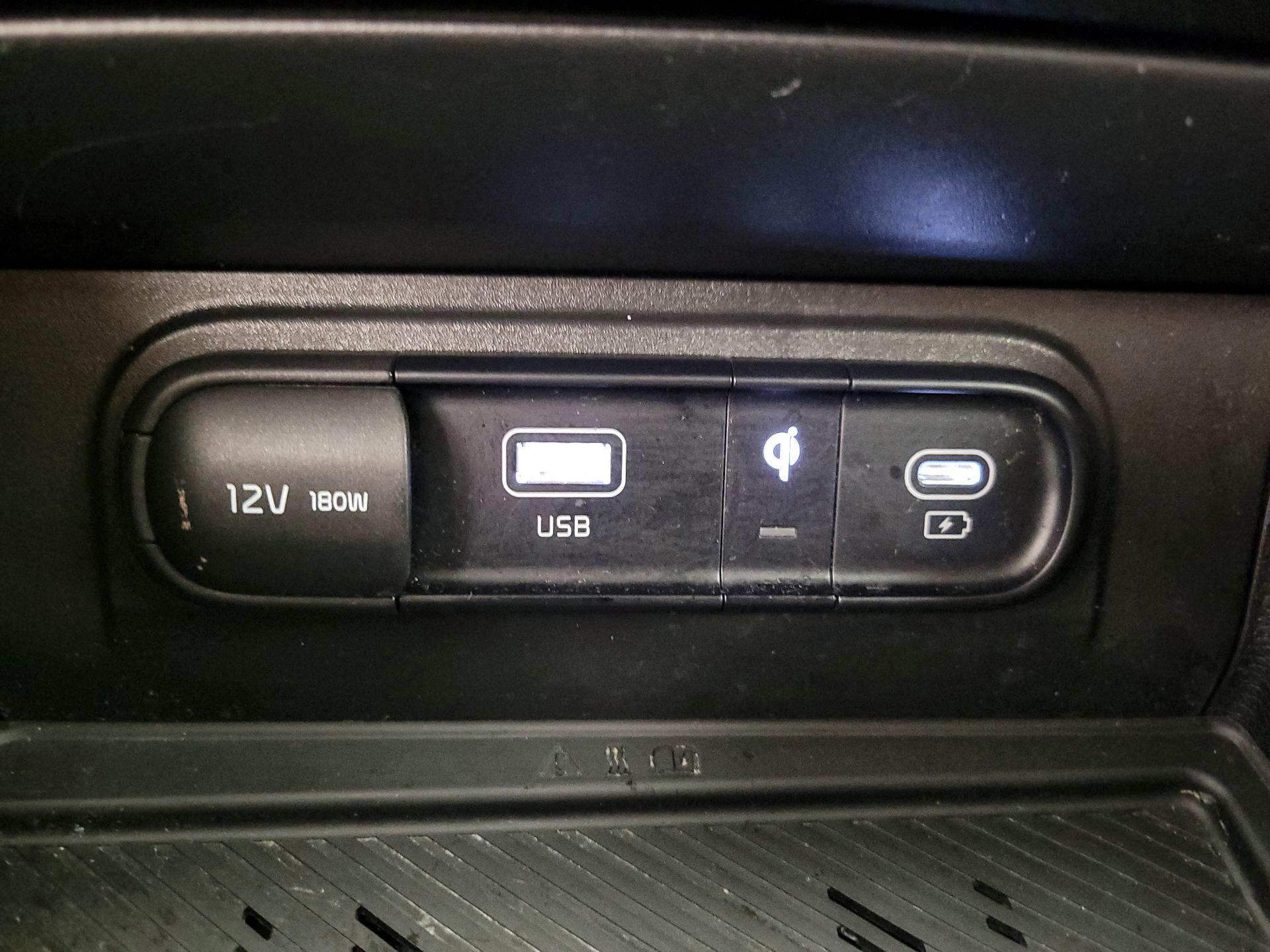 Thumbnail: 2023 Kia Sportage - 19