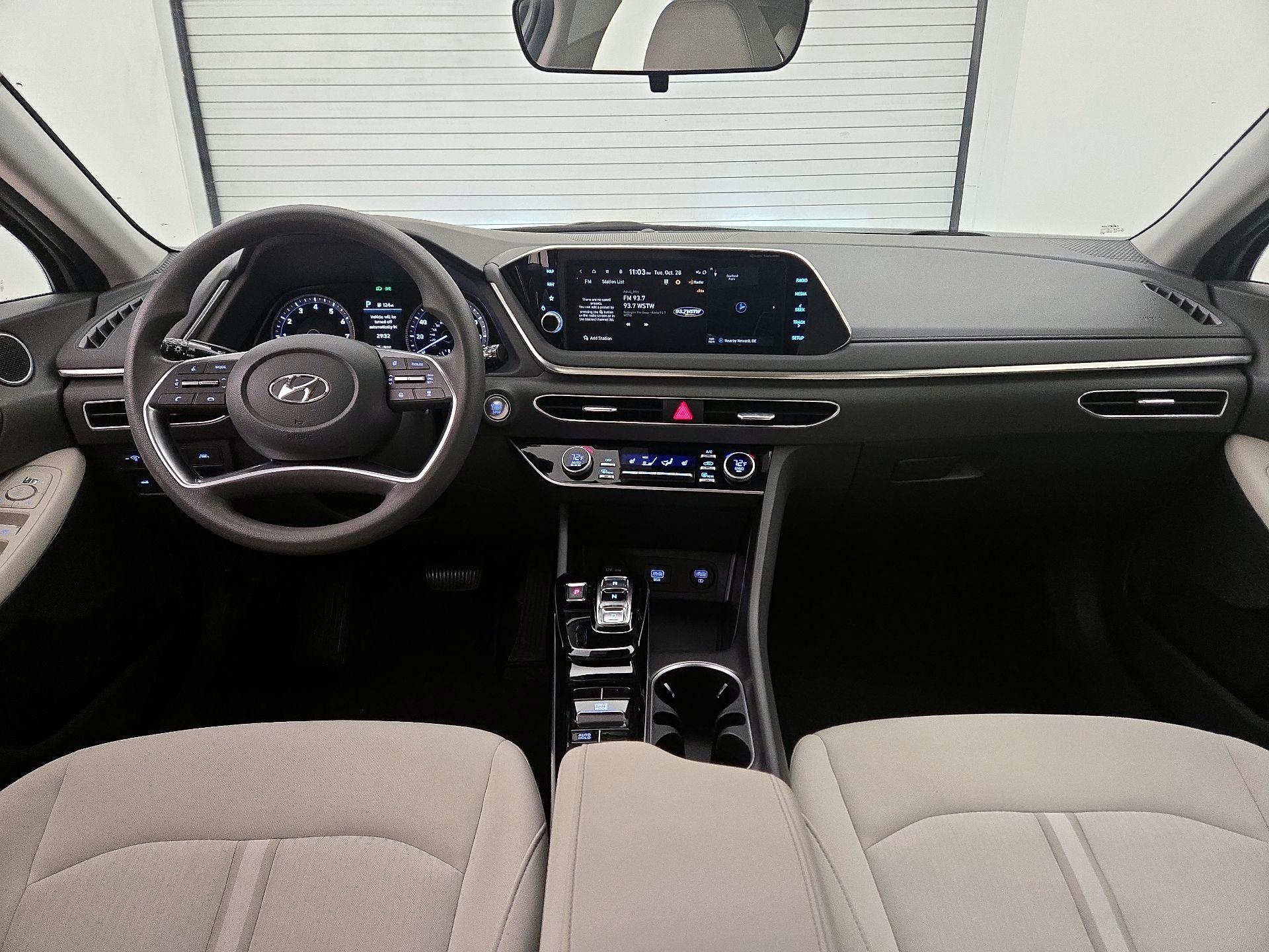 Thumbnail: 2023 Hyundai Sonata - 9