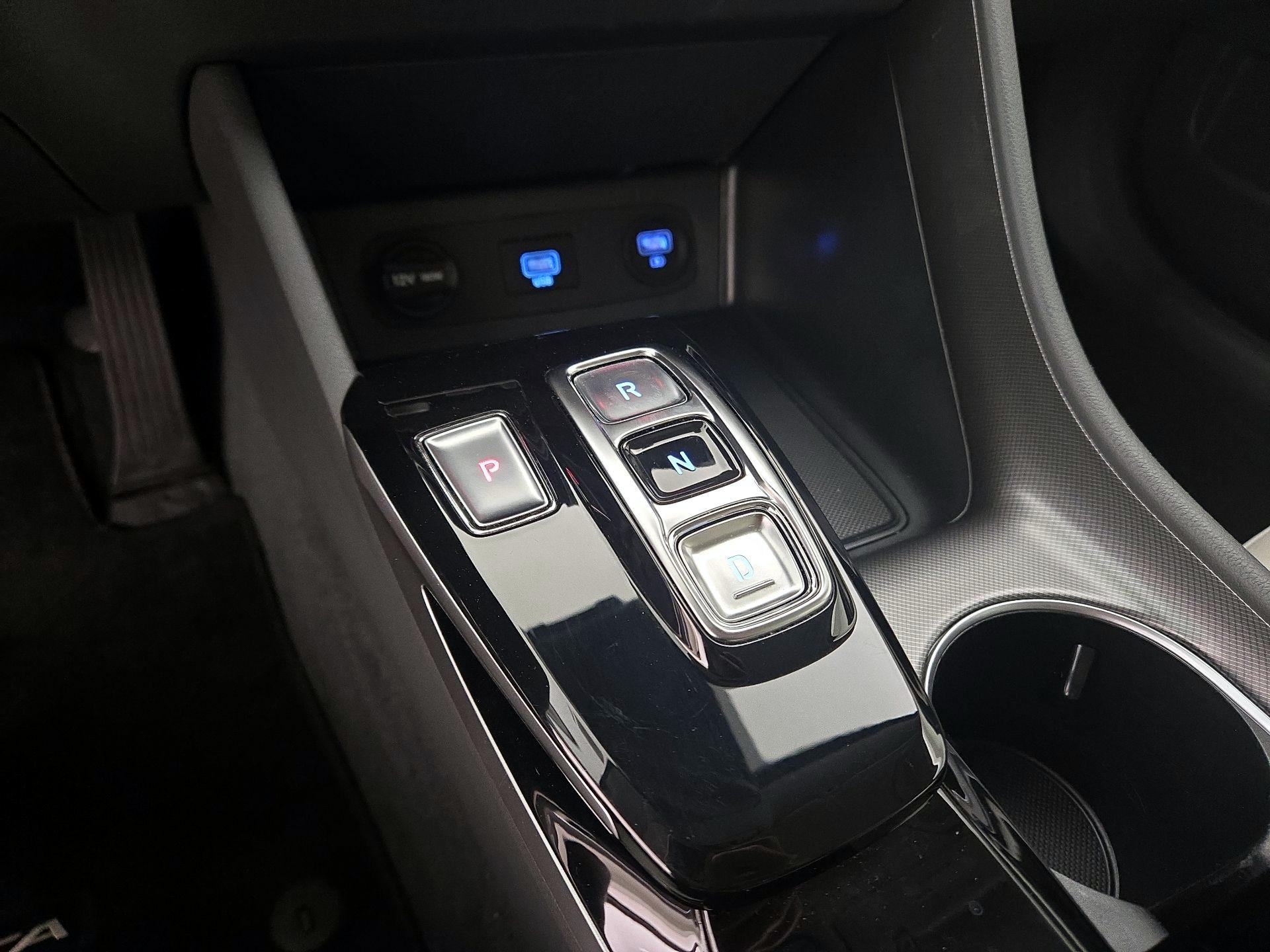 Thumbnail: 2023 Hyundai Sonata - 17