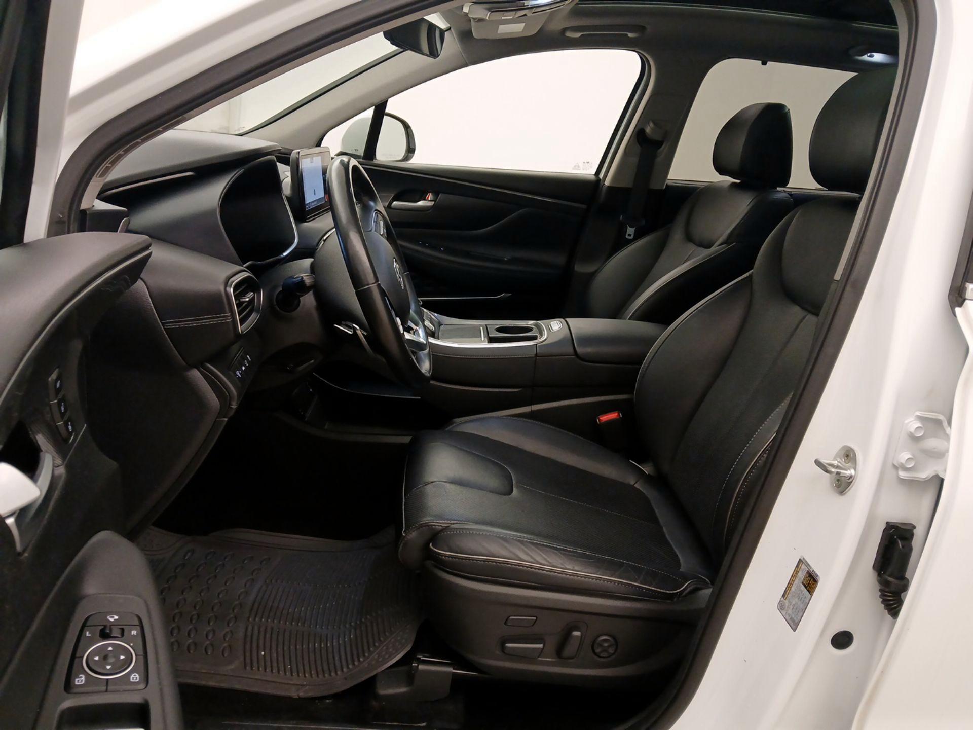 Thumbnail: 2023 Hyundai Santa Fe - 11