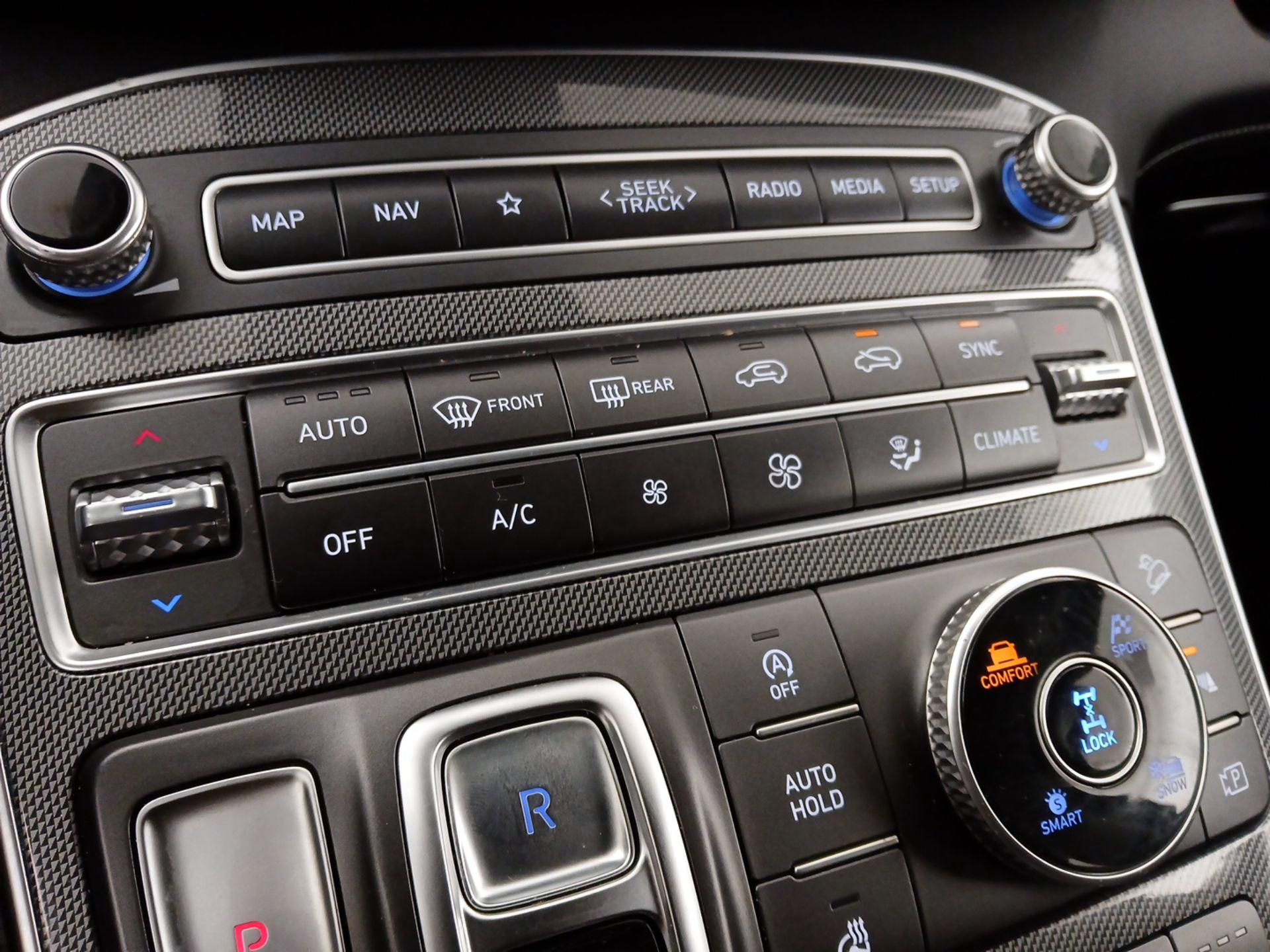 Thumbnail: 2023 Hyundai Santa Fe - 17