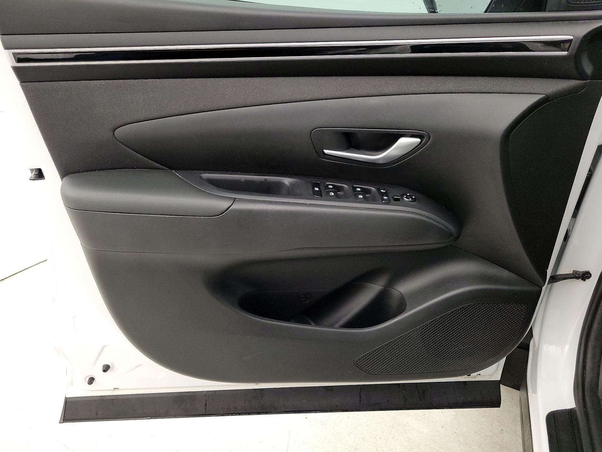 Thumbnail: 2023 Hyundai Tucson - 12