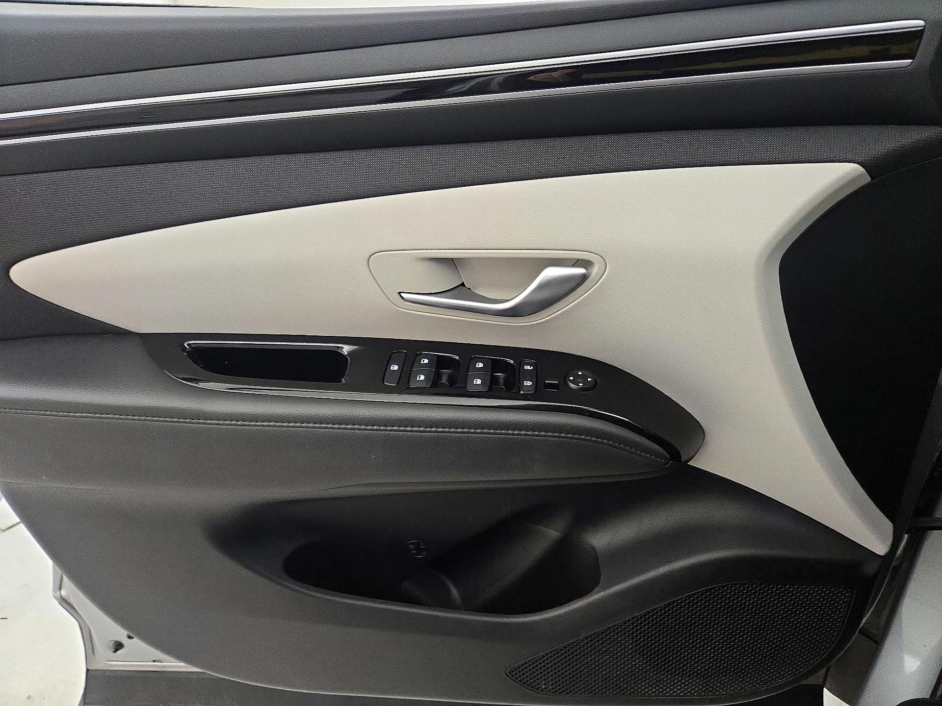 Thumbnail: 2022 Hyundai Tucson - 12