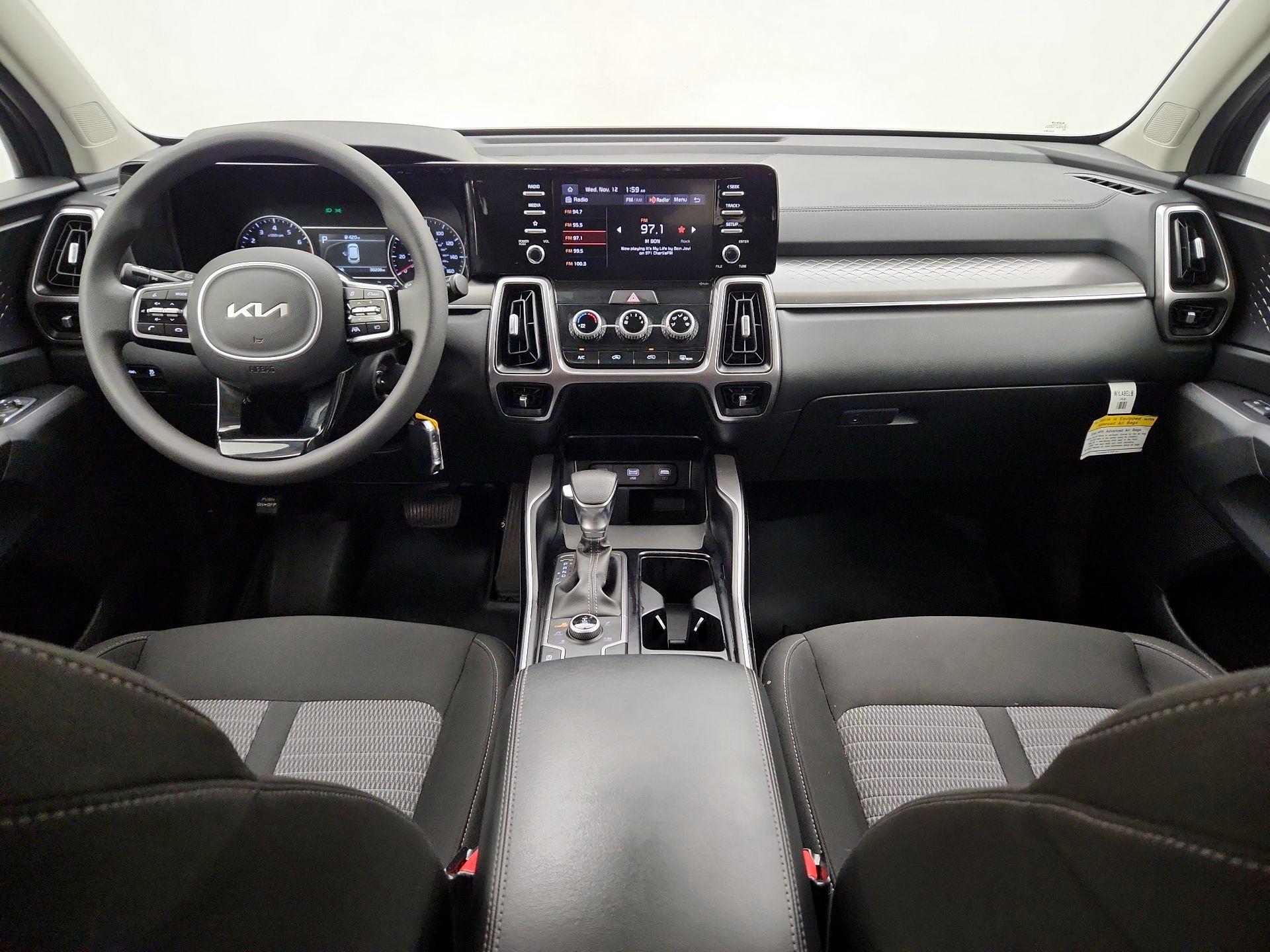 Thumbnail: 2023 Kia Sorento - 9