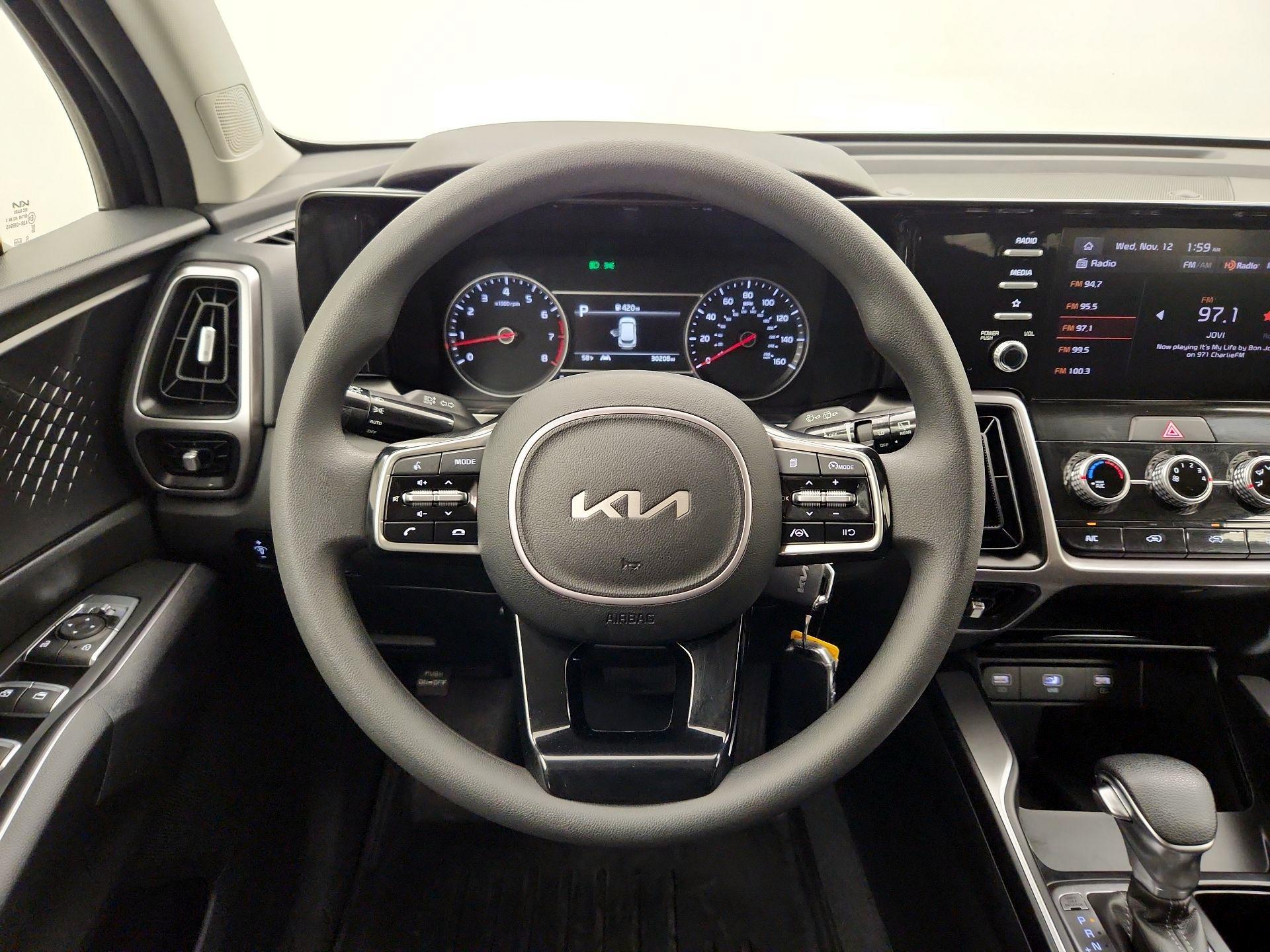 Thumbnail: 2023 Kia Sorento - 10