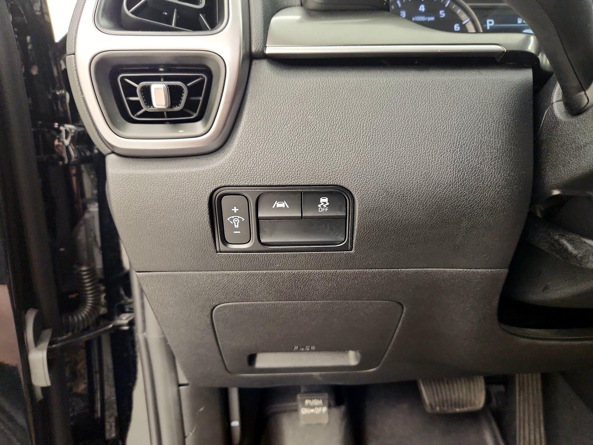 Thumbnail: 2023 Kia Sorento - 13