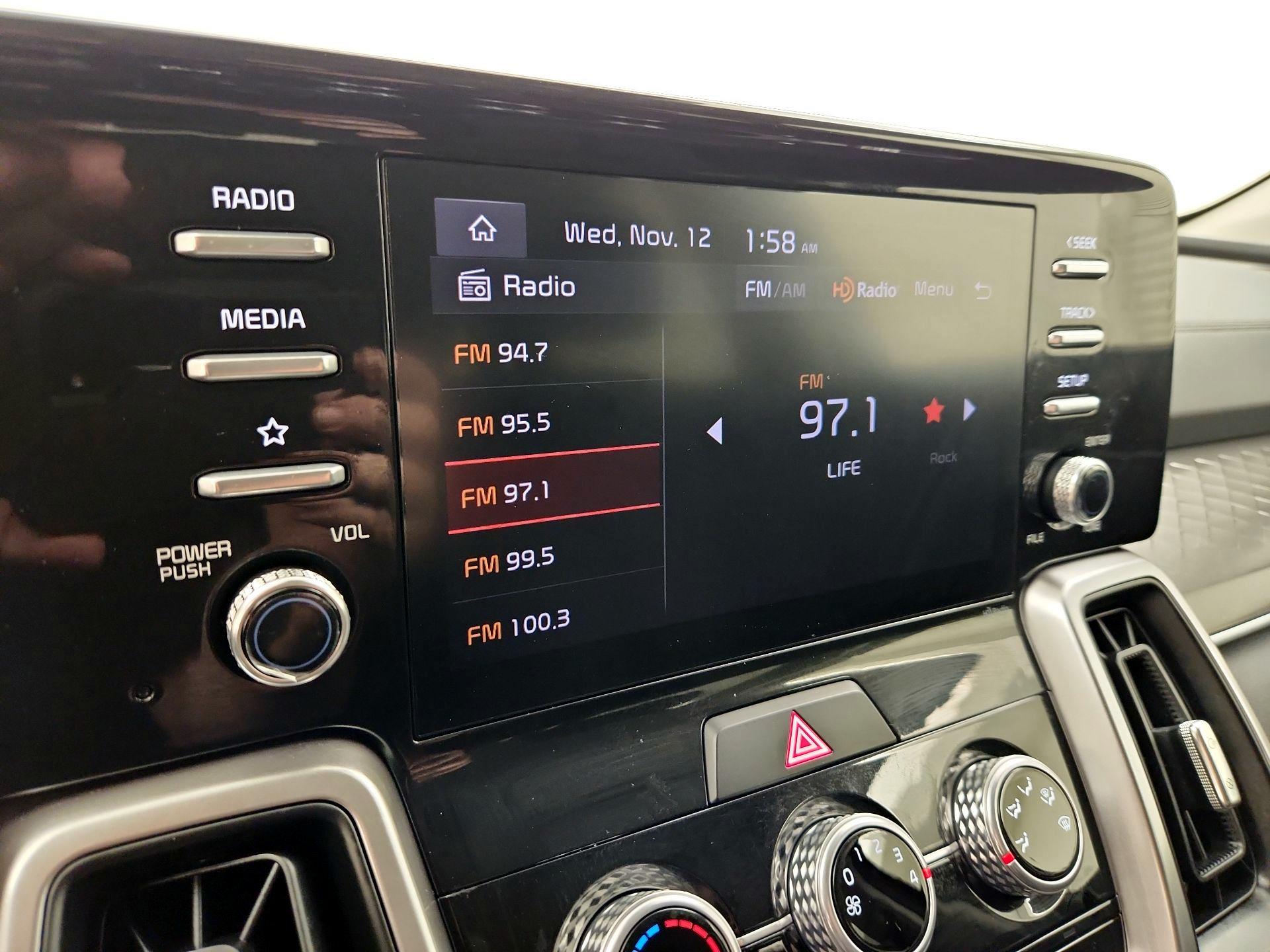 Thumbnail: 2023 Kia Sorento - 15