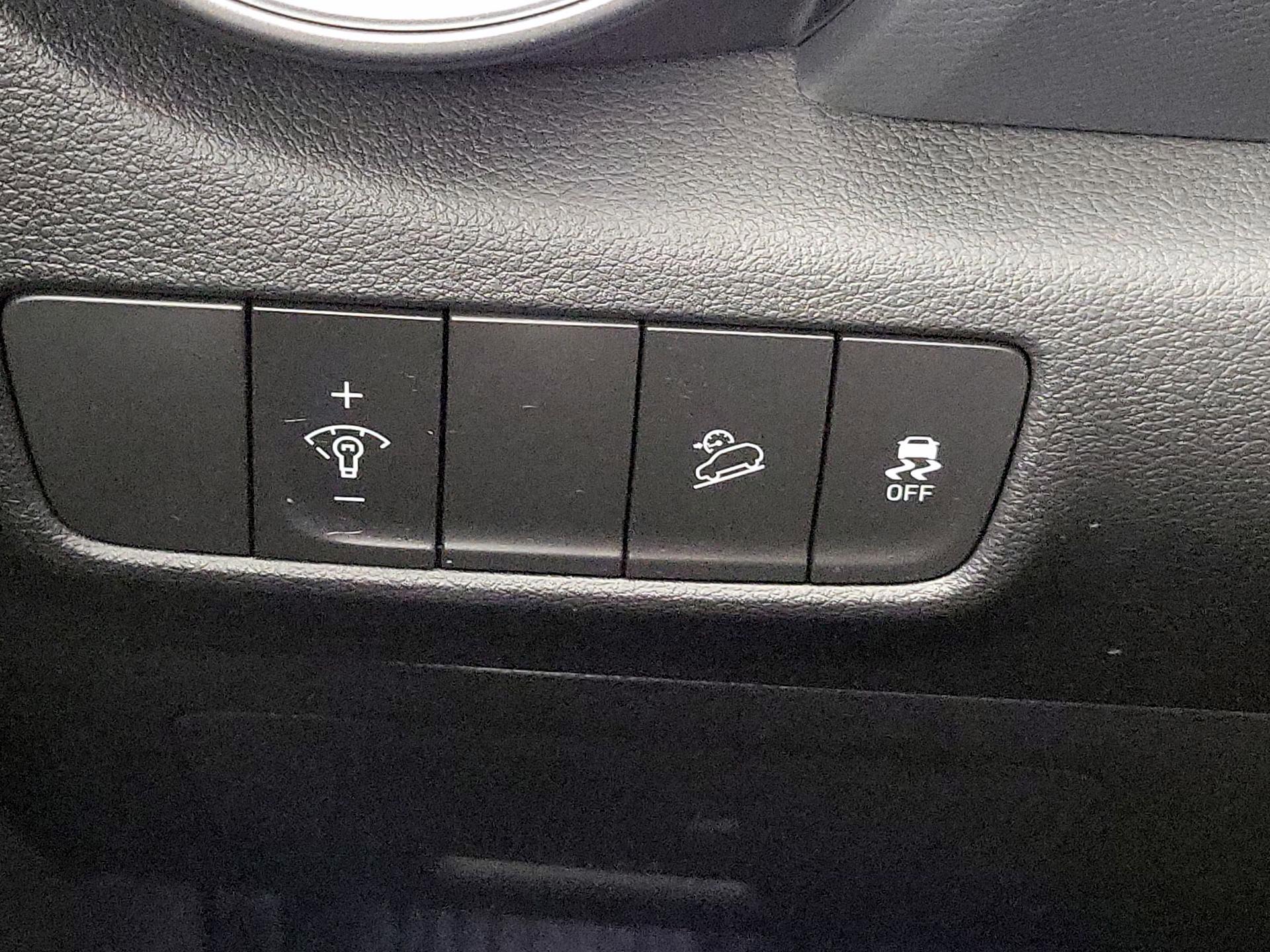 Thumbnail: 2023 Hyundai Kona - 13