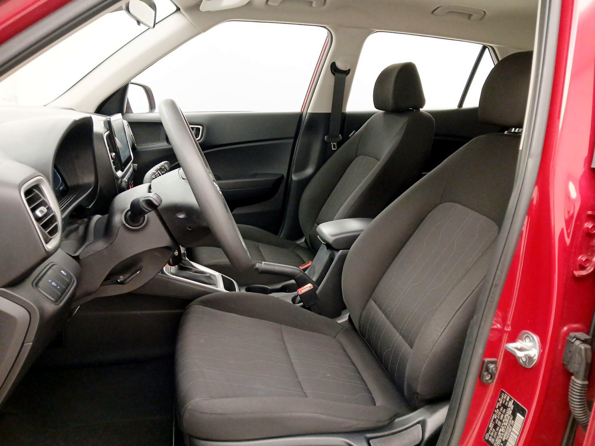 Thumbnail: 2023 Hyundai Venue - 11