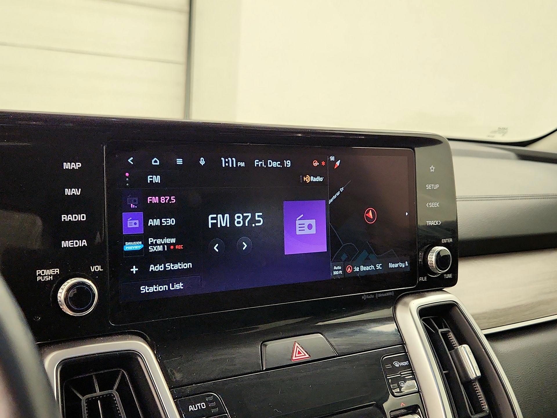 Thumbnail: 2022 Kia Sorento - 16