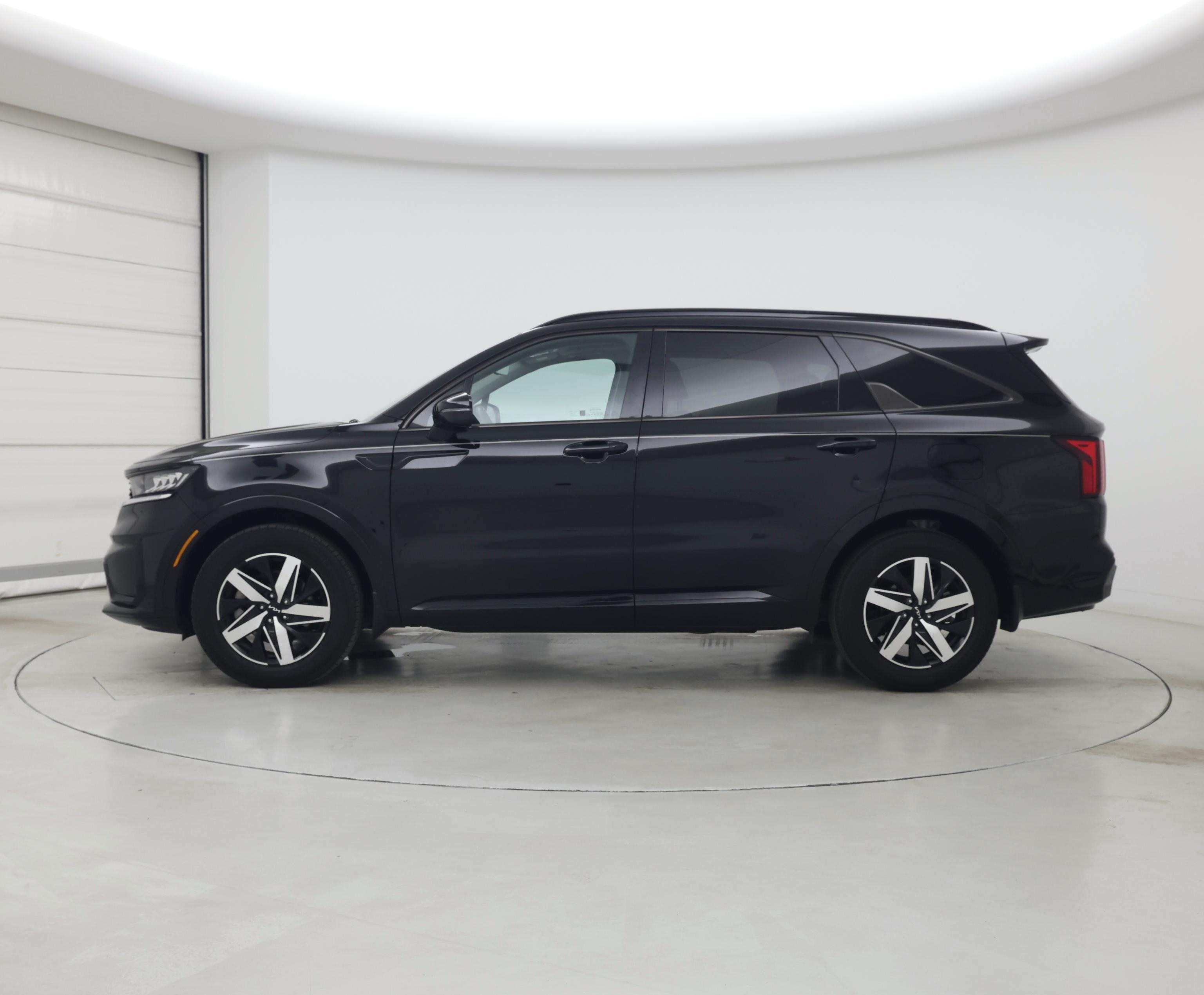 Thumbnail: 2022 Kia Sorento - 3