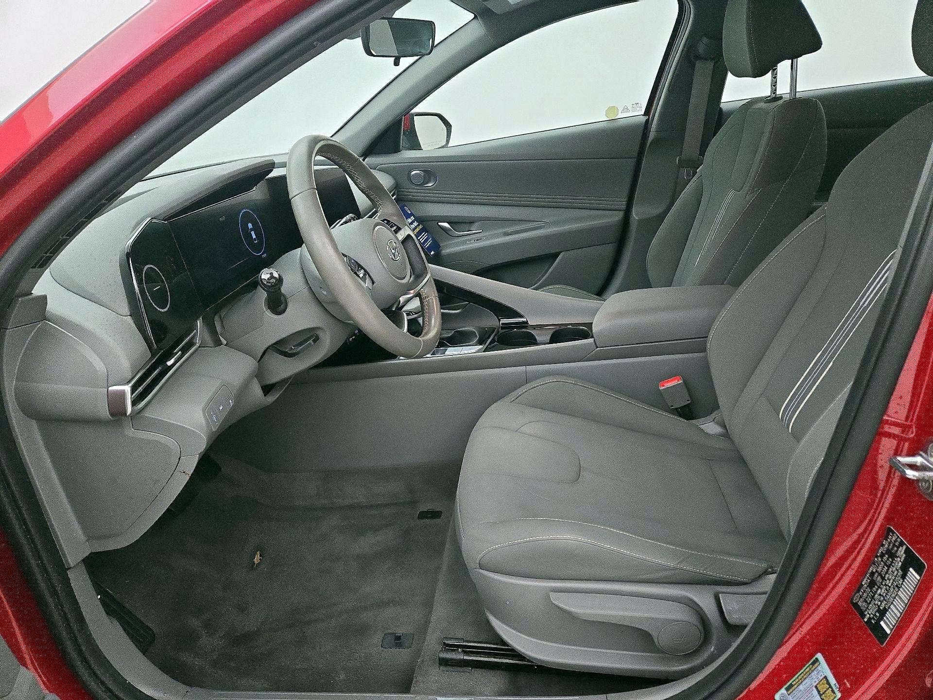 Thumbnail: 2023 Hyundai Elantra - 11