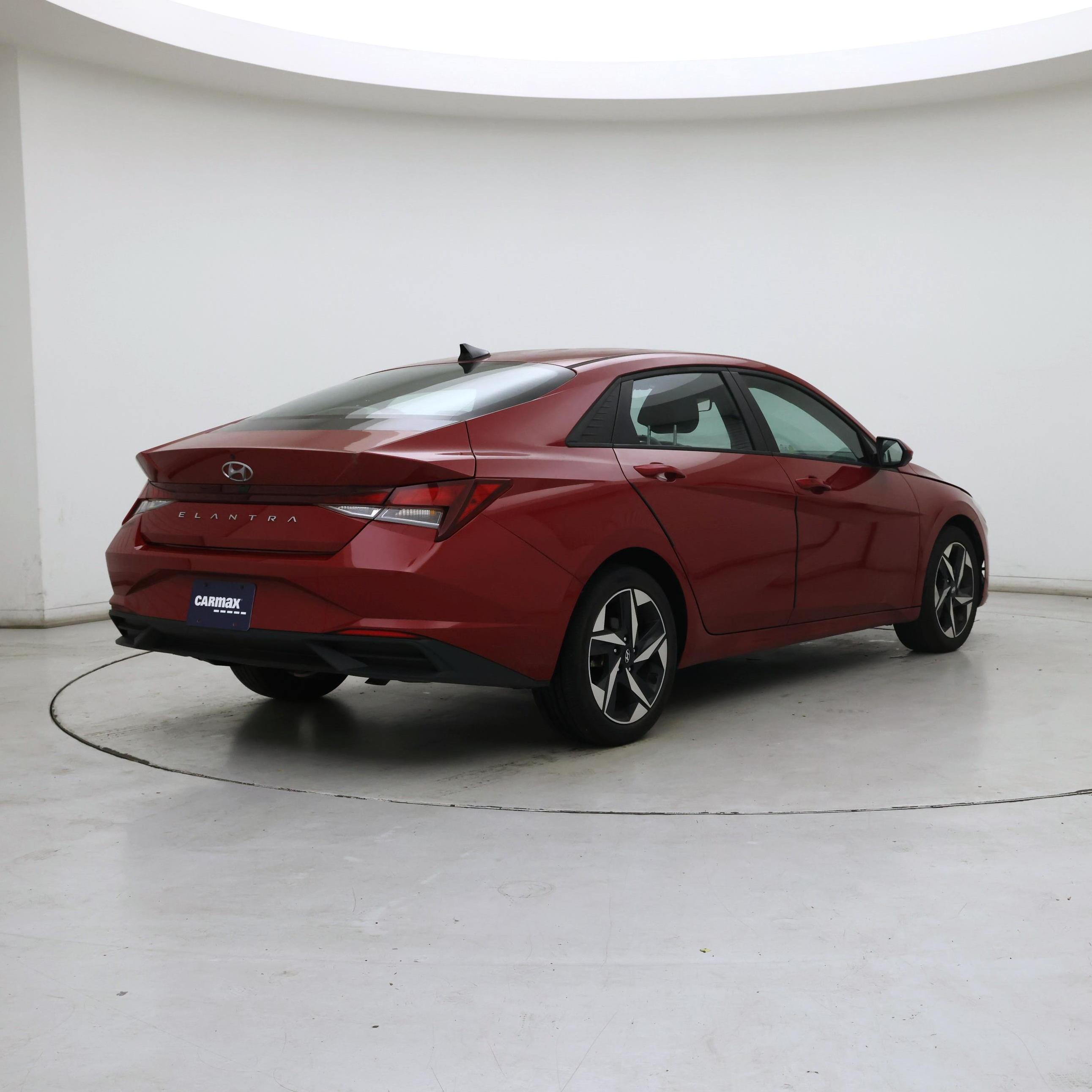 Thumbnail: 2023 Hyundai Elantra - 8