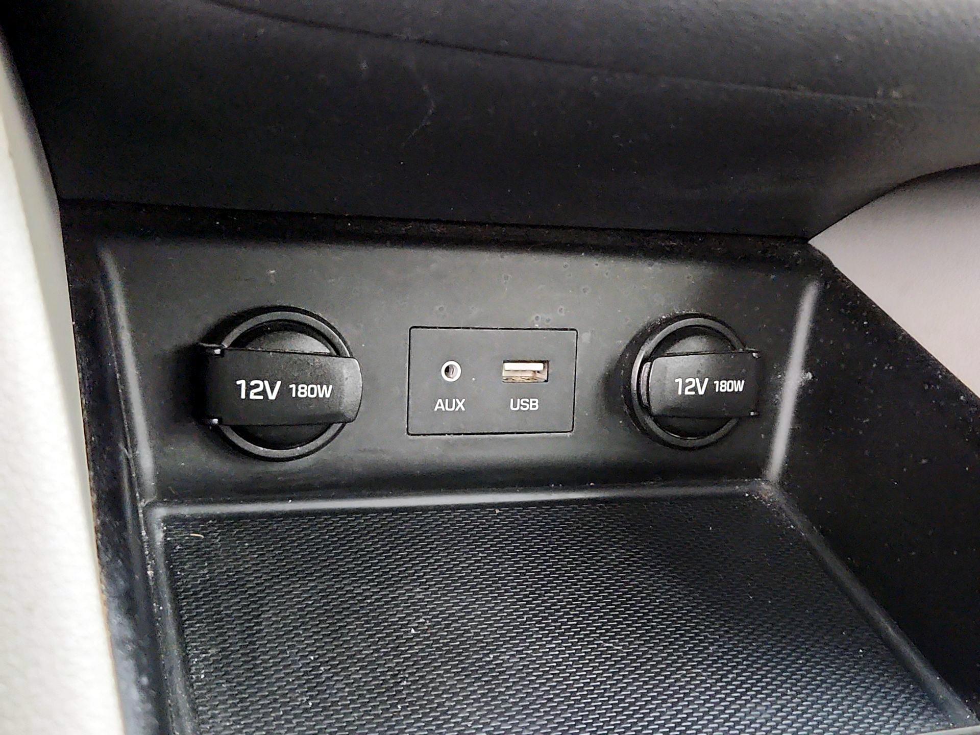 Thumbnail: 2019 Hyundai Ioniq - 18