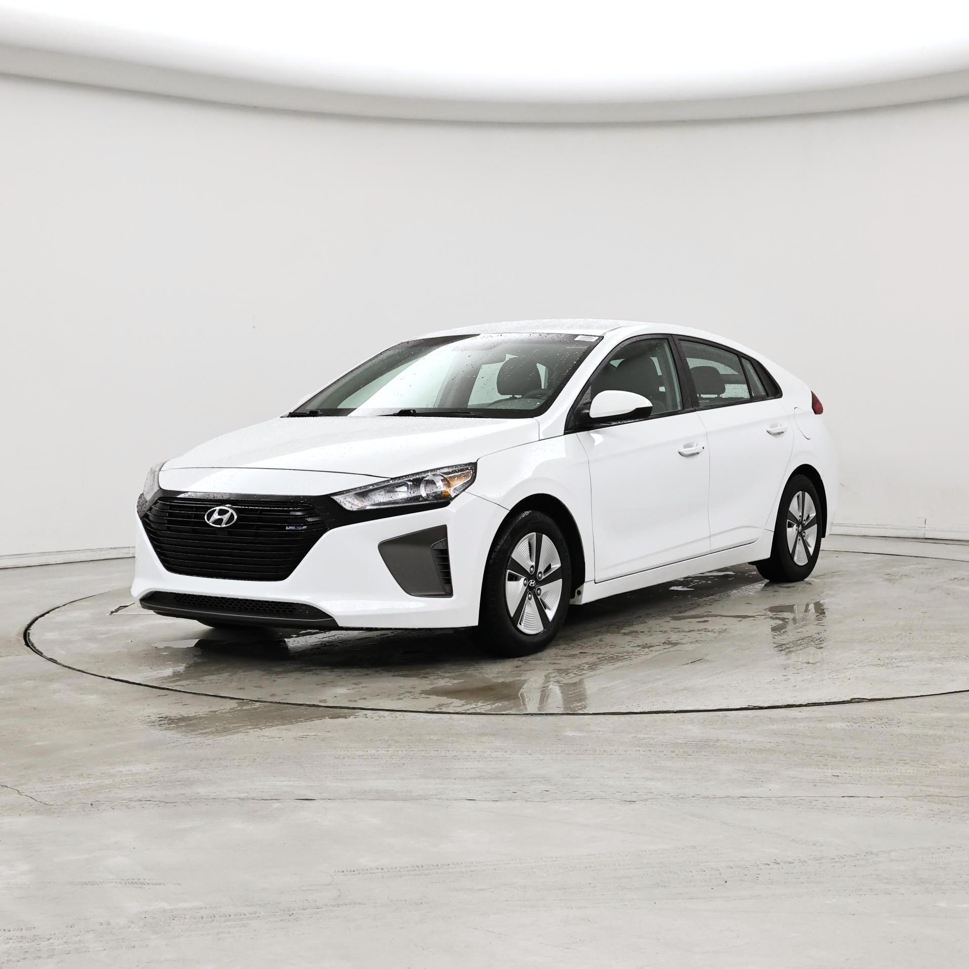 Thumbnail: 2019 Hyundai Ioniq - 4