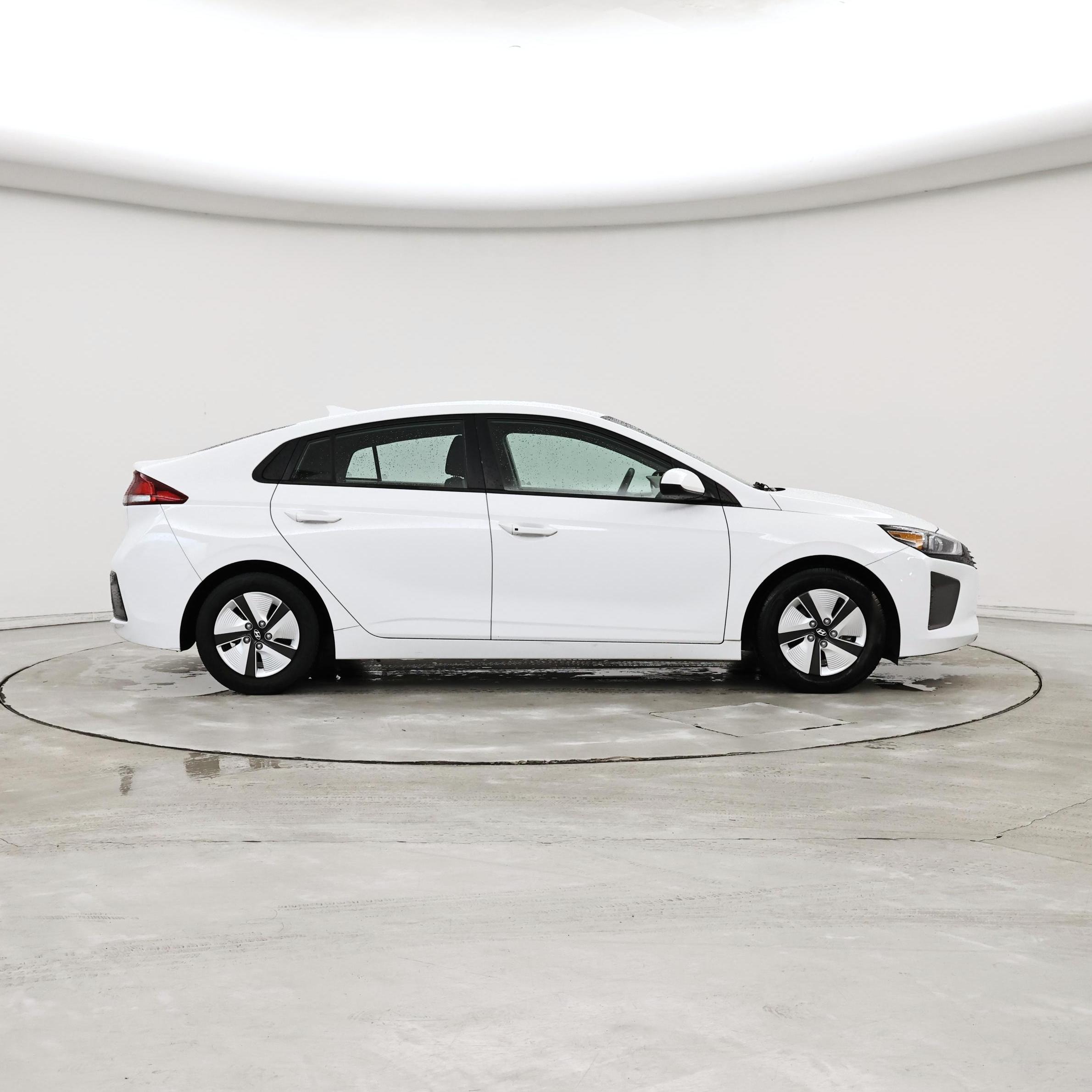 Thumbnail: 2019 Hyundai Ioniq - 7