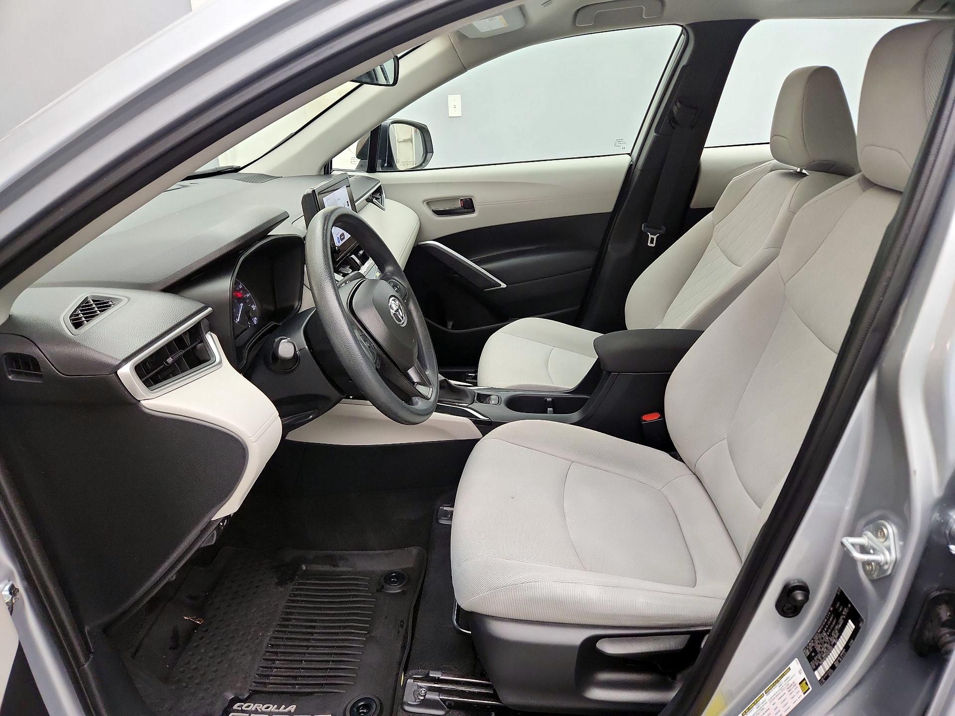 Thumbnail: 2023 Toyota Corolla Cross - 11