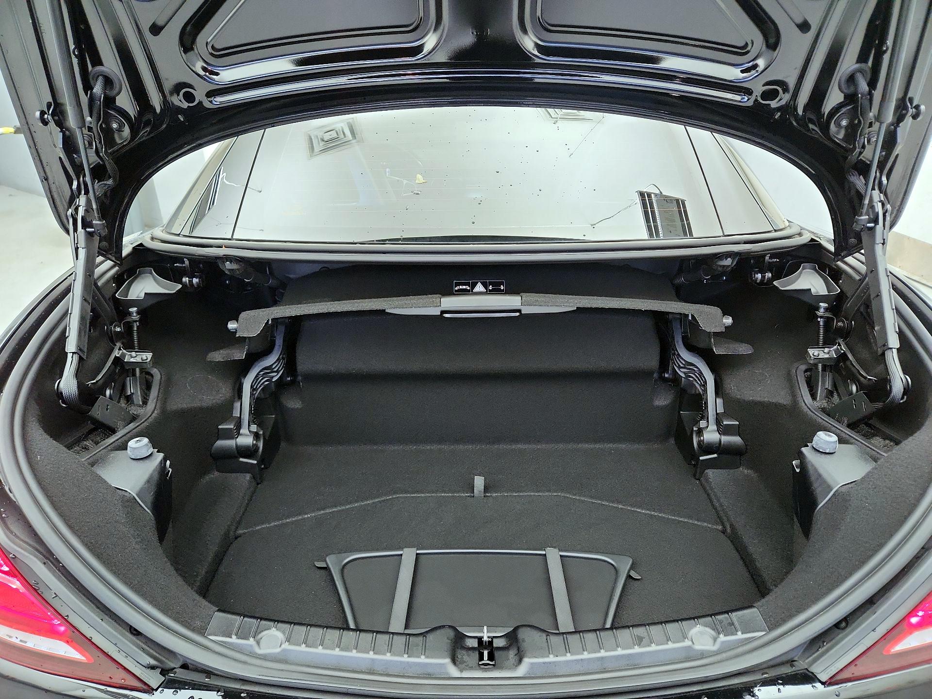 Thumbnail: 2020 Mercedes-Benz SLC - 20