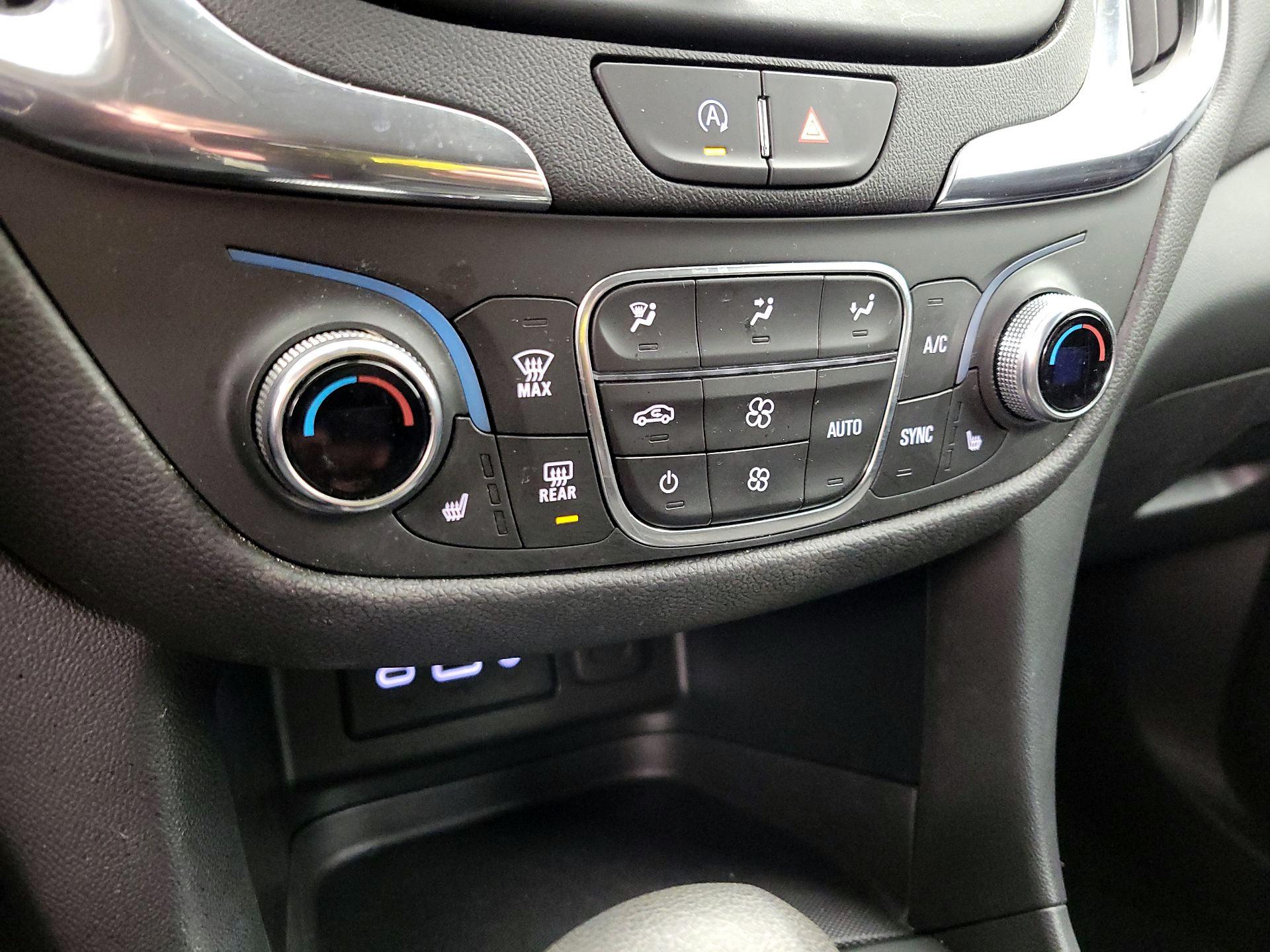 Thumbnail: 2022 Chevrolet Equinox - 15