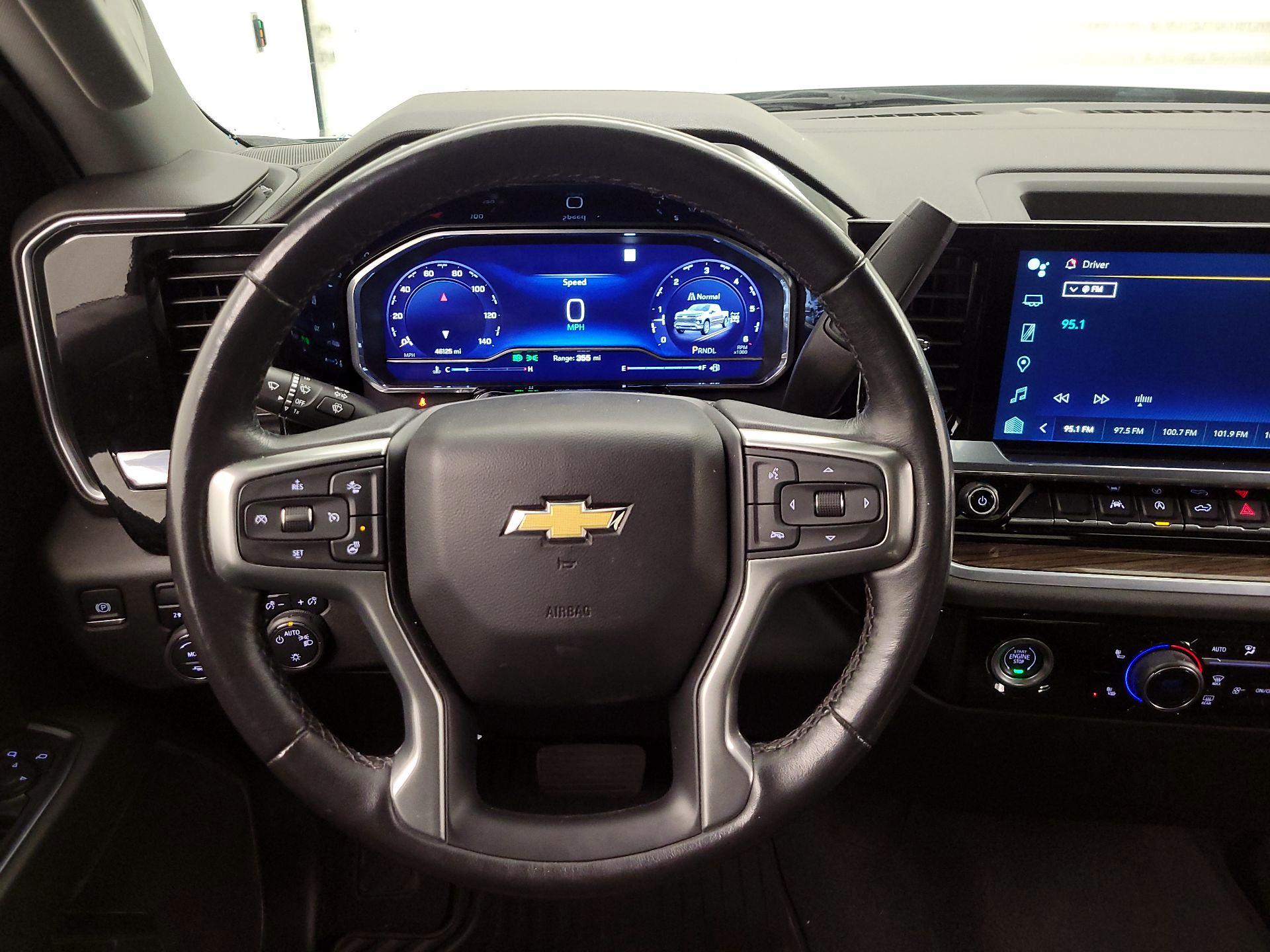 Thumbnail: 2022 Chevrolet Silverado 1500 - 10