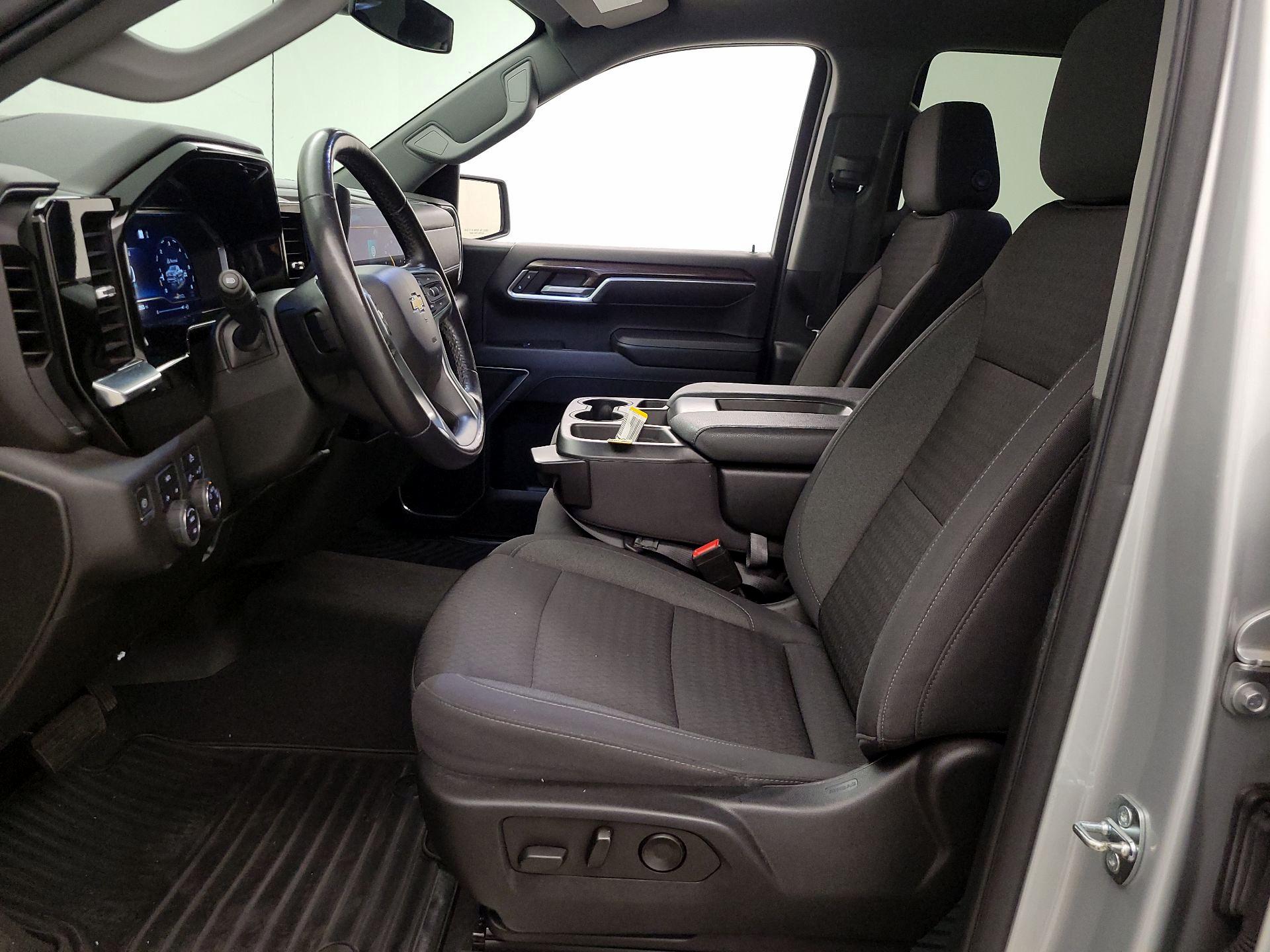 Thumbnail: 2022 Chevrolet Silverado 1500 - 11