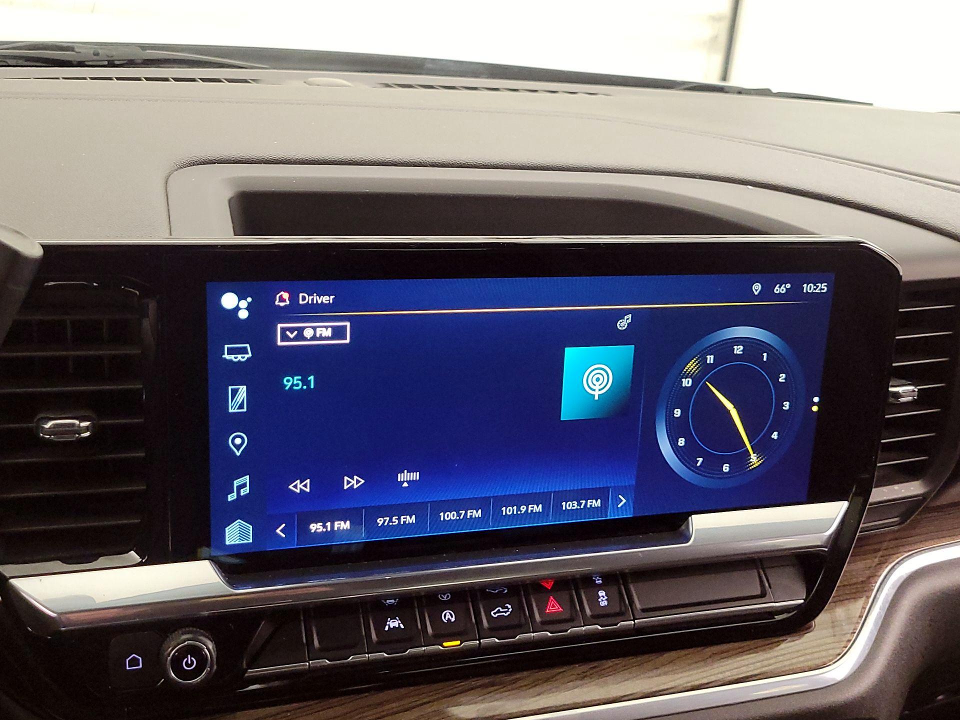 Thumbnail: 2022 Chevrolet Silverado 1500 - 15