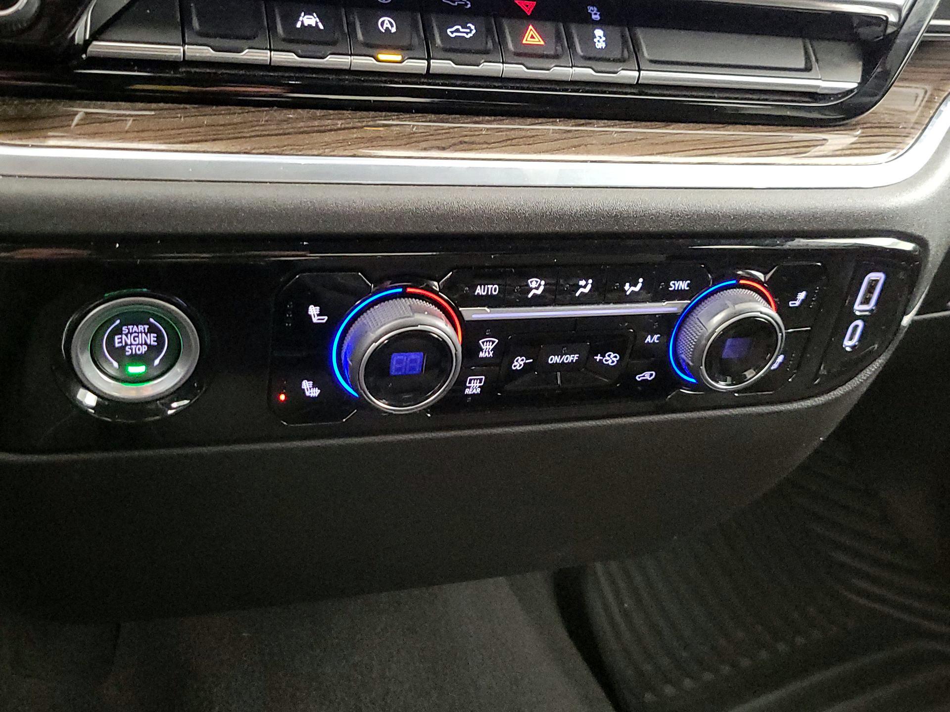 Thumbnail: 2022 Chevrolet Silverado 1500 - 16