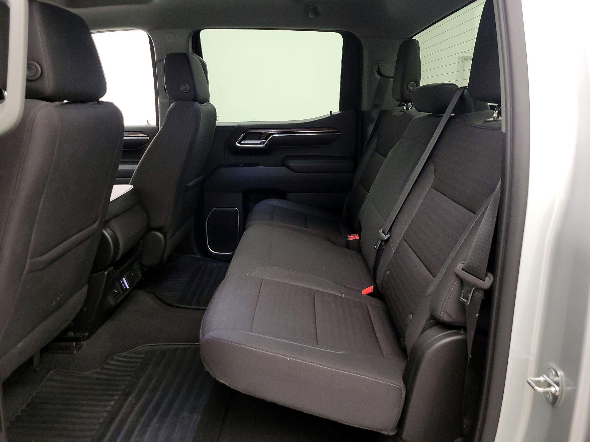 Thumbnail: 2022 Chevrolet Silverado 1500 - 19