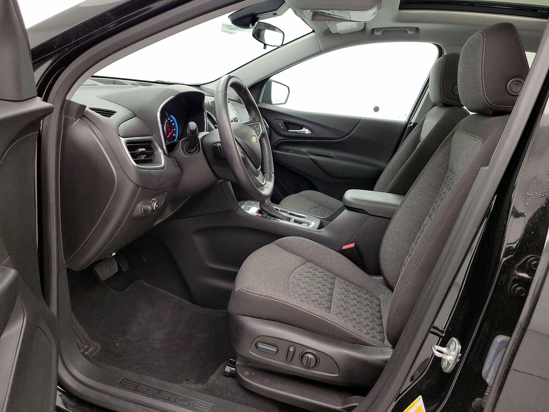 Thumbnail: 2022 Chevrolet Equinox - 11