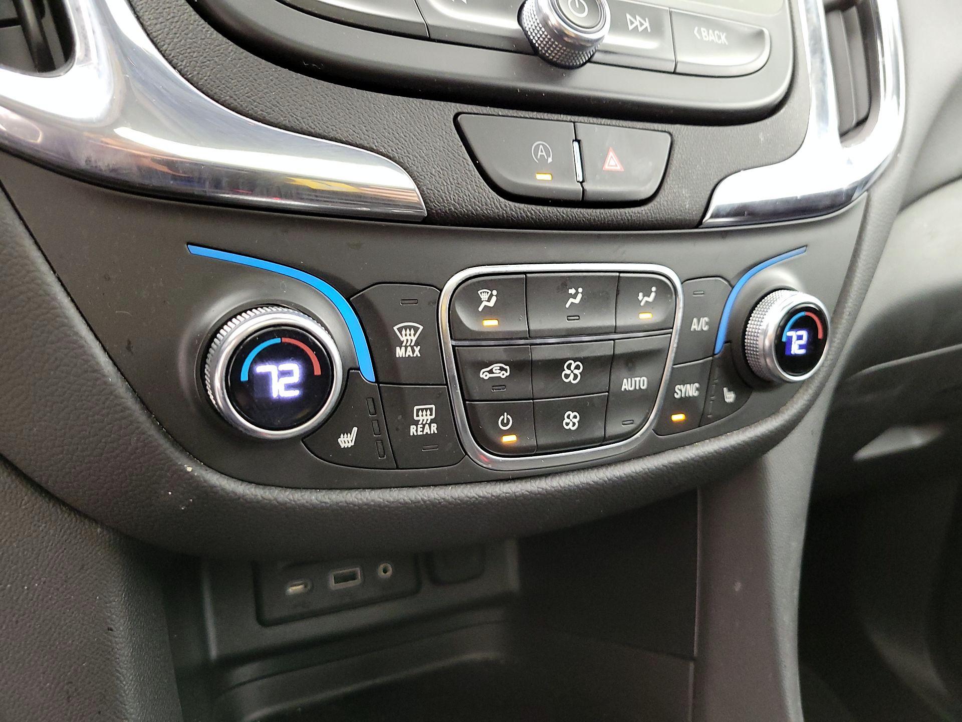 Thumbnail: 2022 Chevrolet Equinox - 17