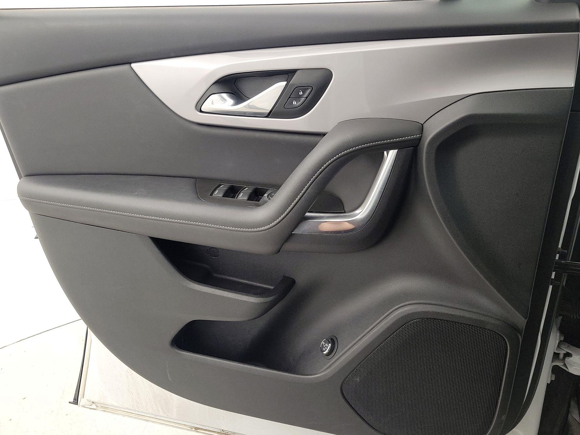 Thumbnail: 2023 Chevrolet Blazer - 12