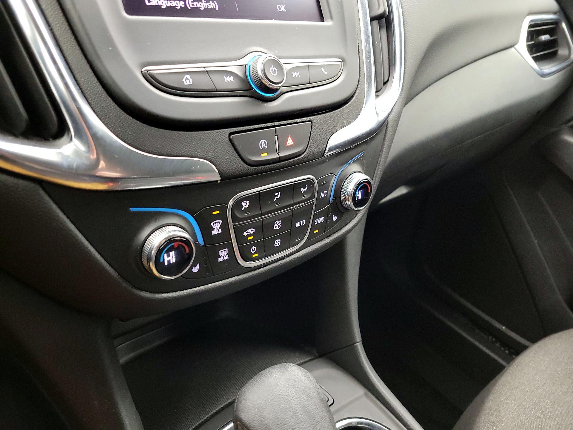 Thumbnail: 2022 Chevrolet Equinox - 16